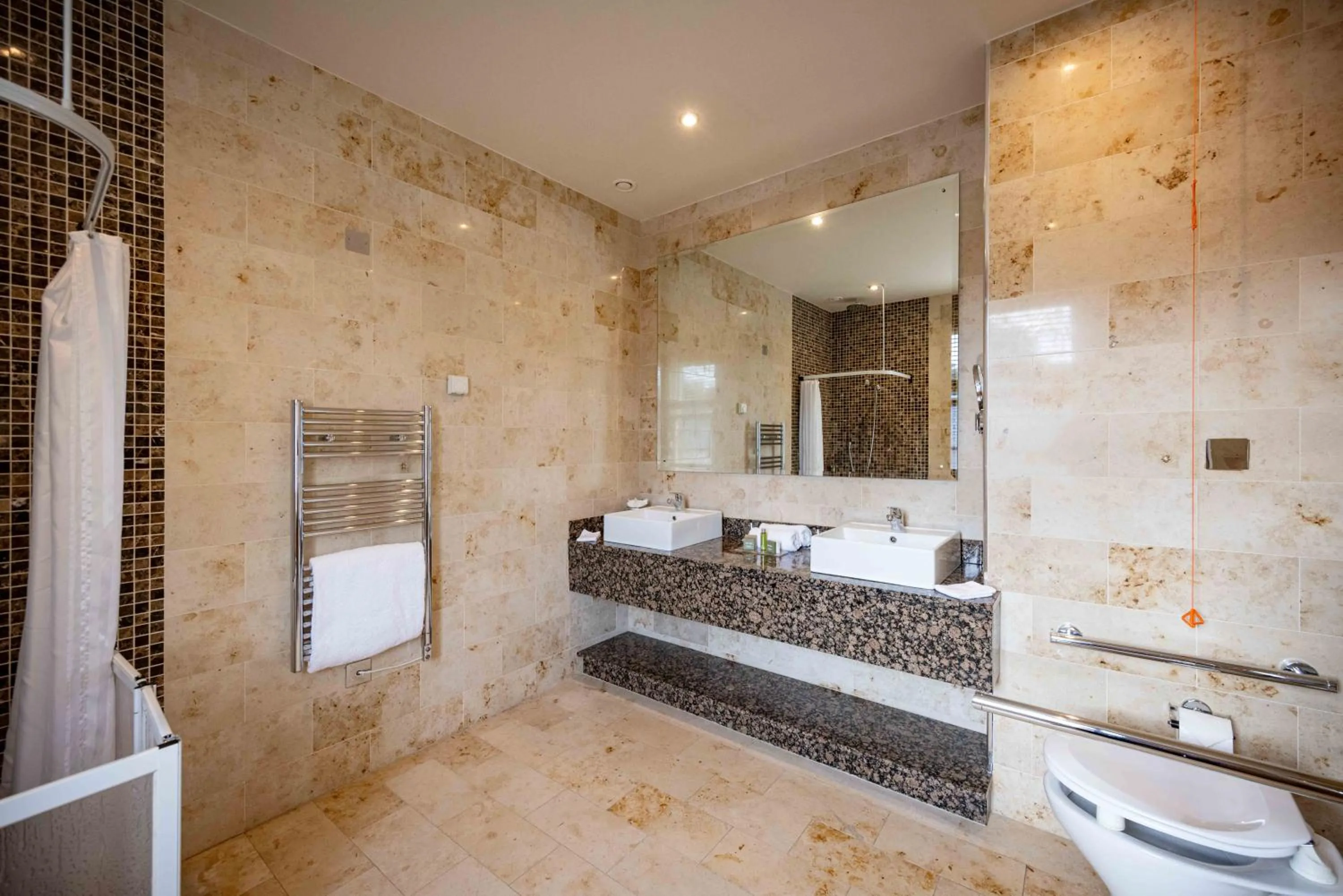 Shower in Lough Eske Castle