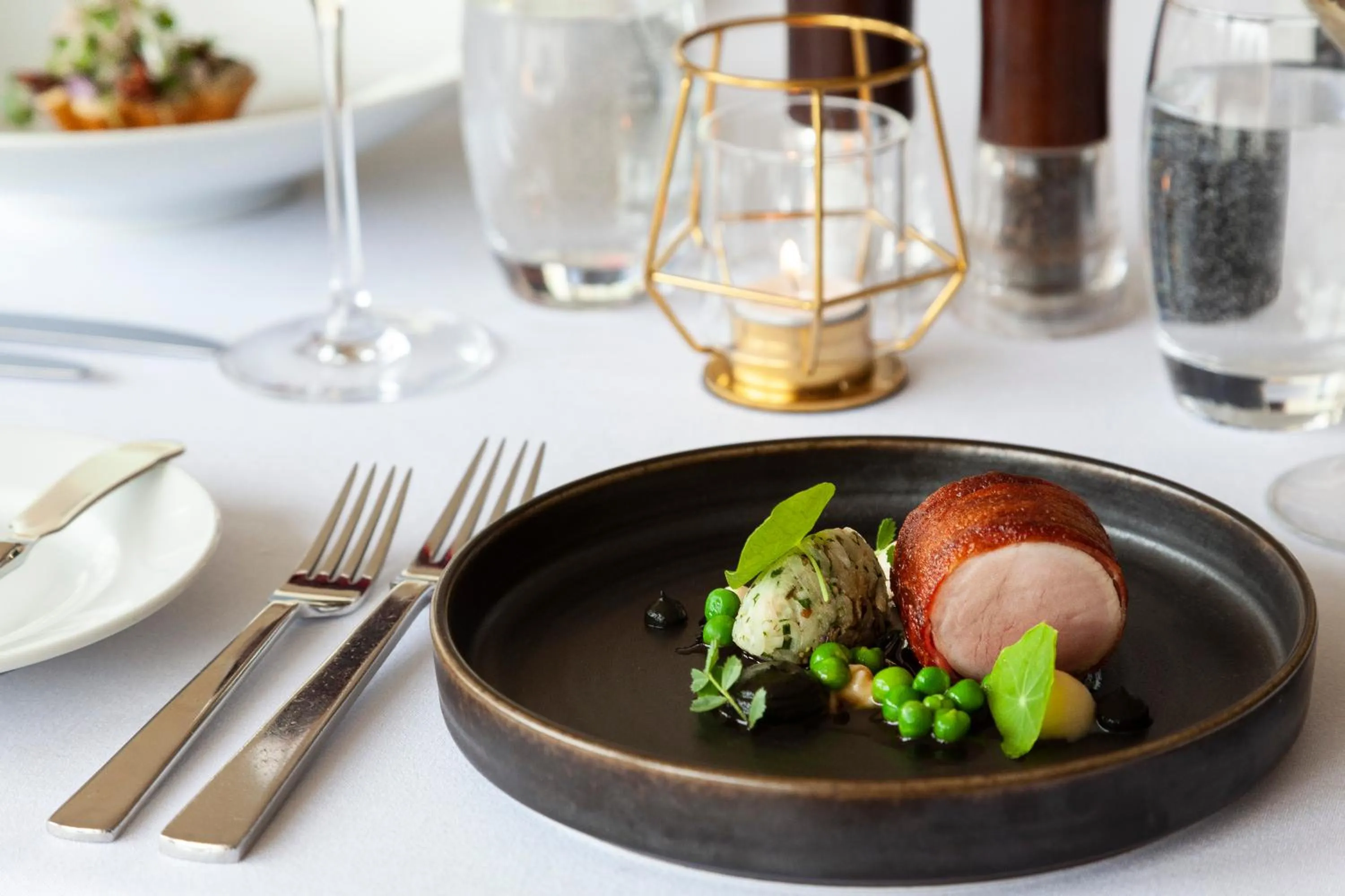 Restaurant/places to eat in Lough Eske Castle