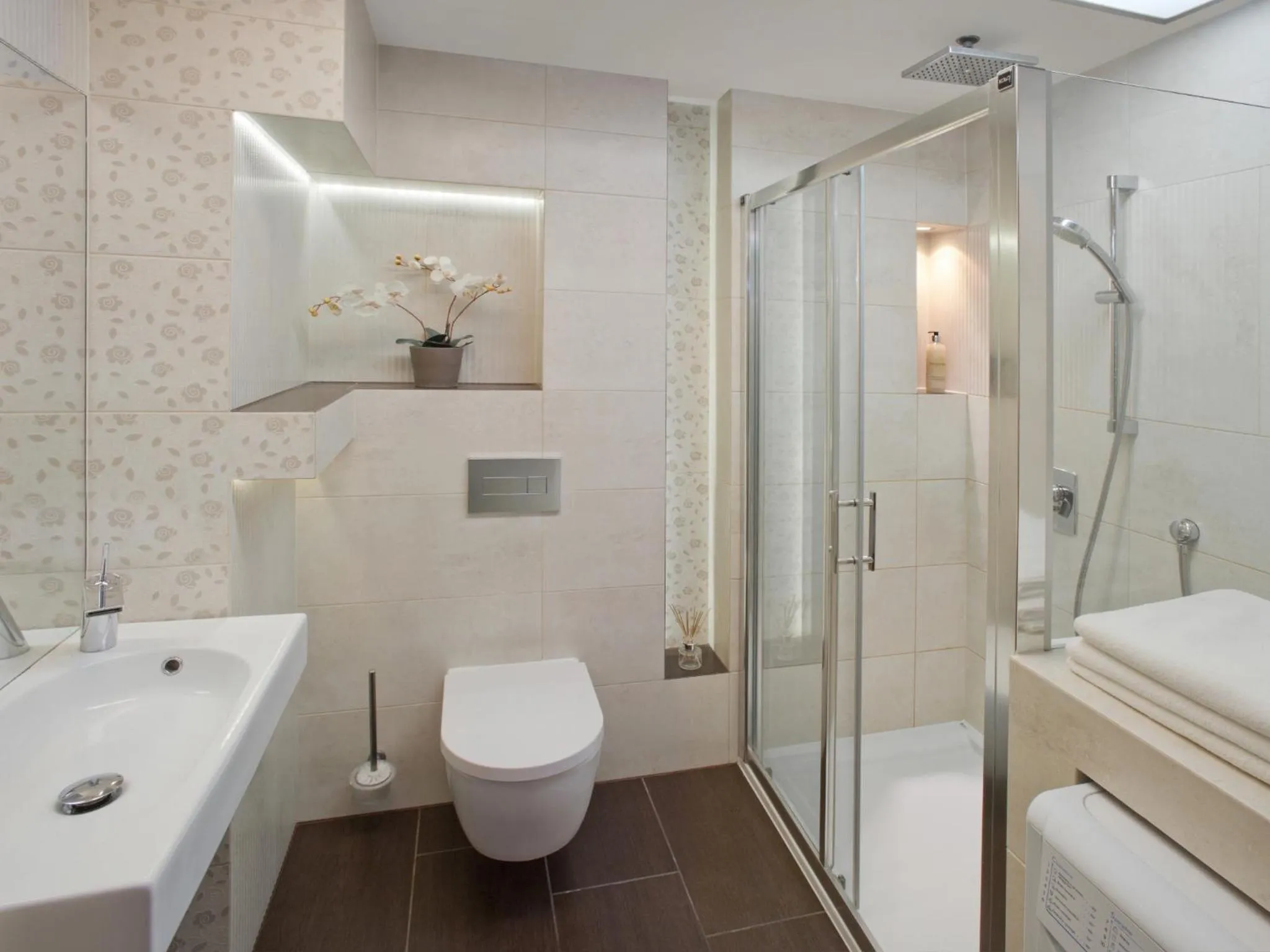 Bathroom in Parkside Apartments Old Town