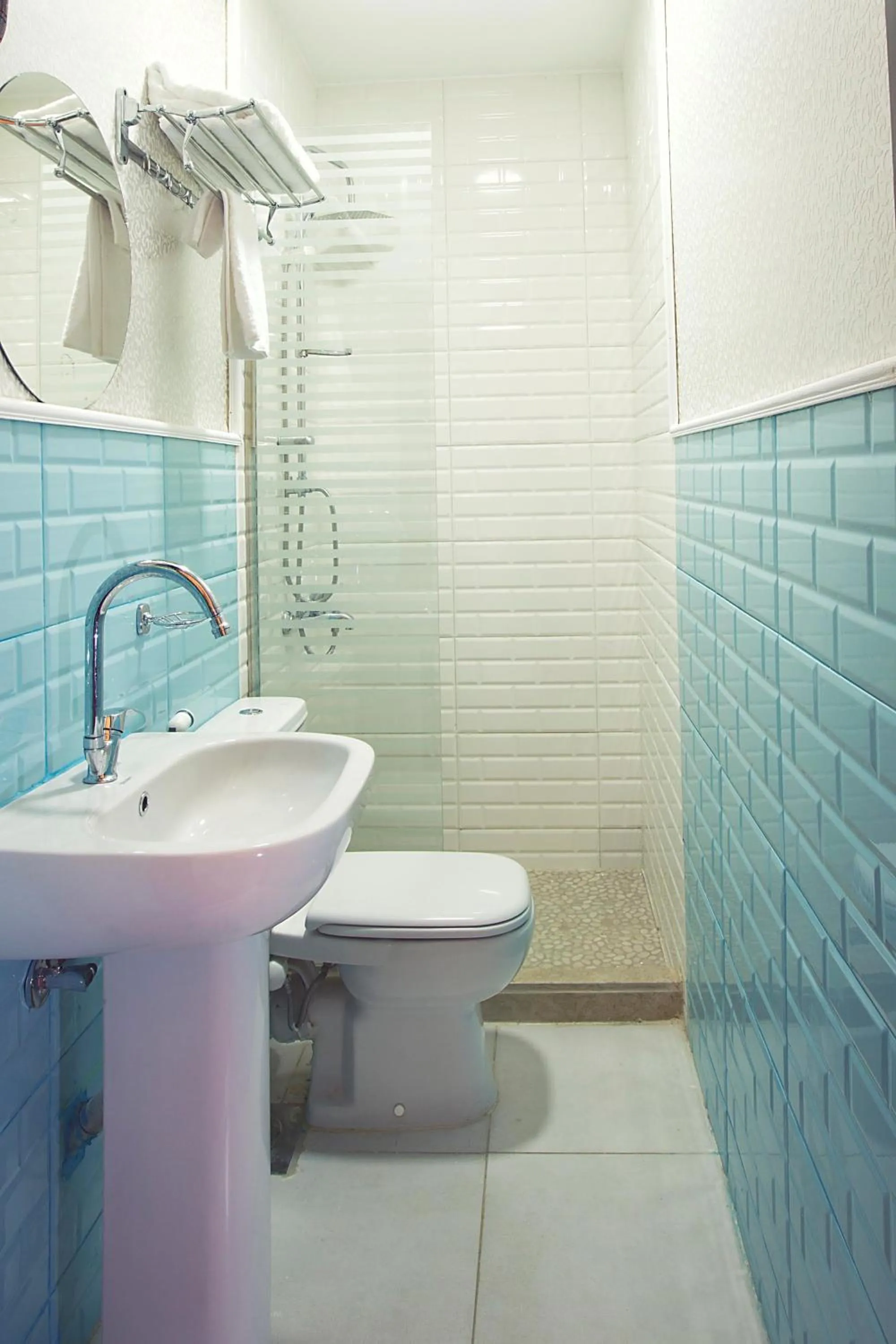 Bathroom in Tahrir Plaza Suites - Museum View