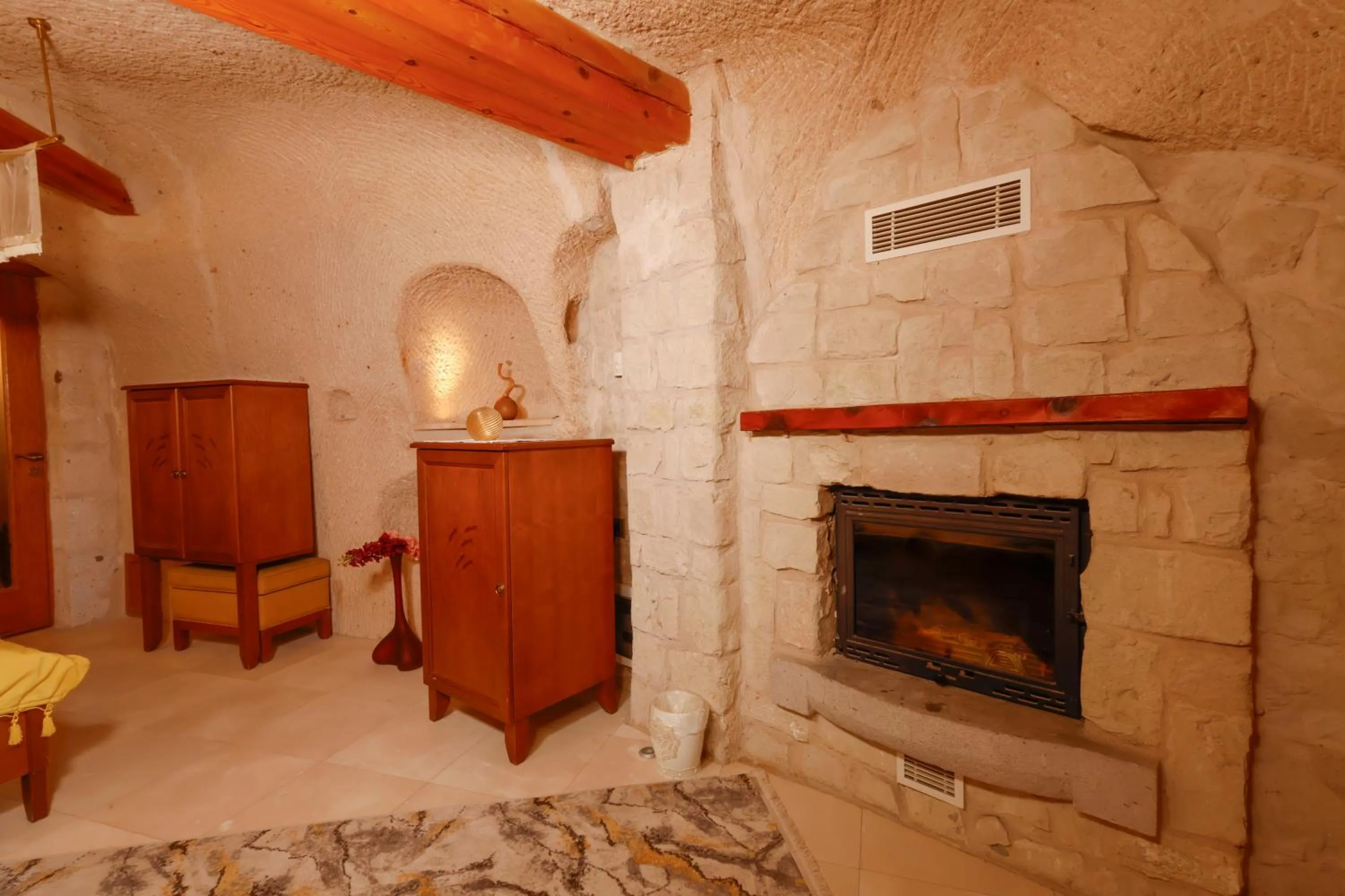 Living room in Anatelein Cave Hotel
