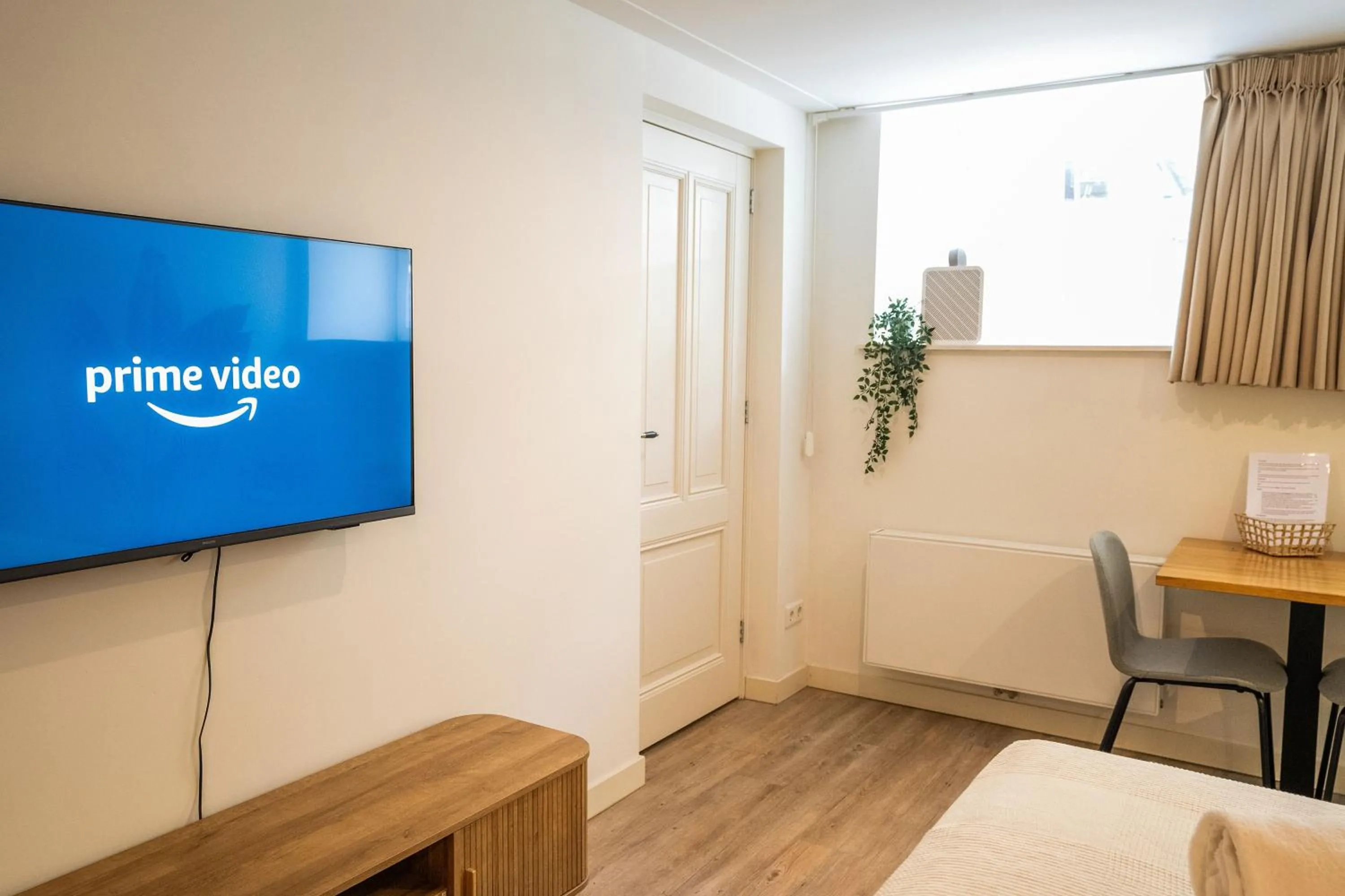 Nassau Canal Suites - in the heart of the city