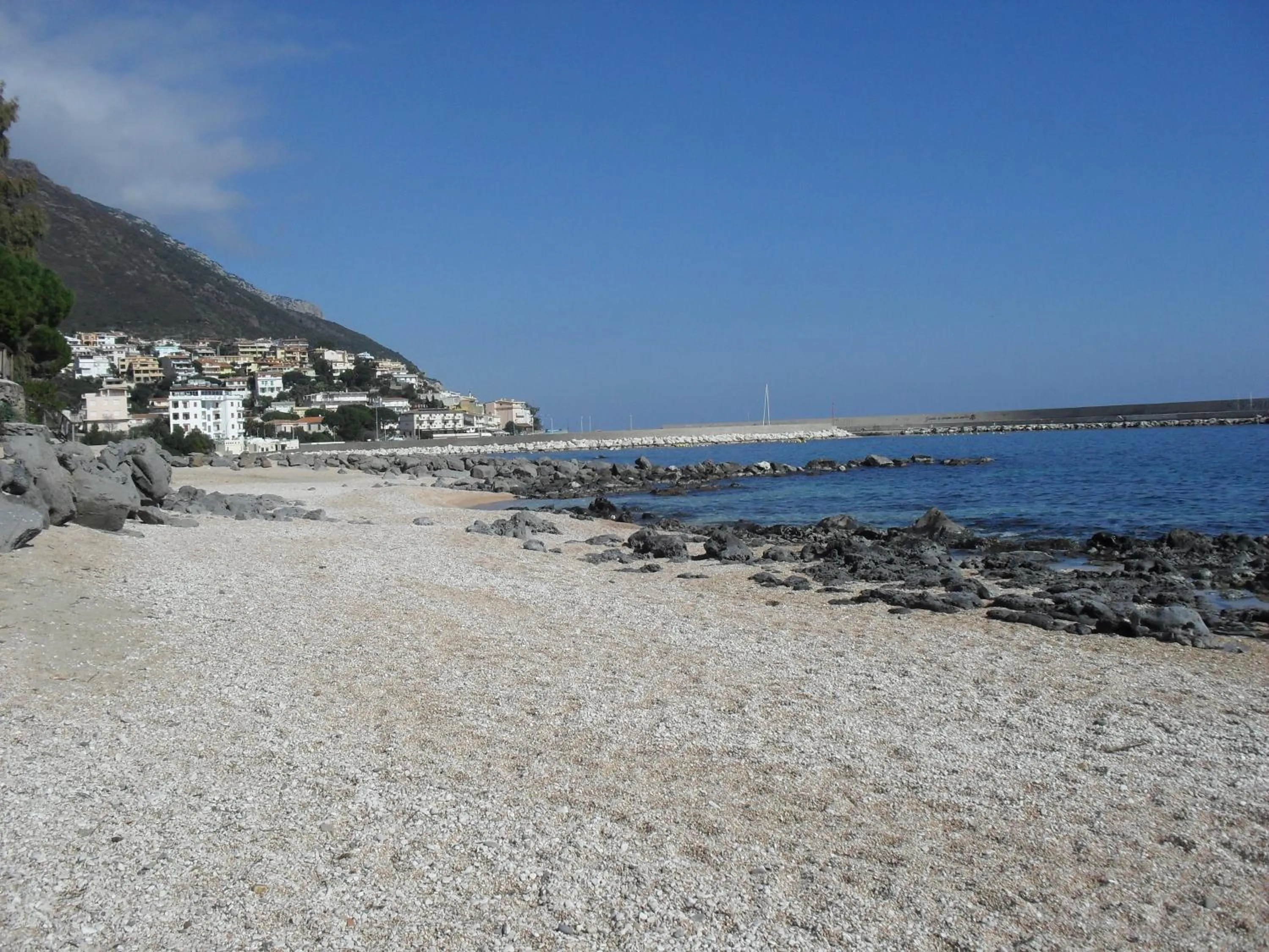 Beach in B&B Fradama' Holiday