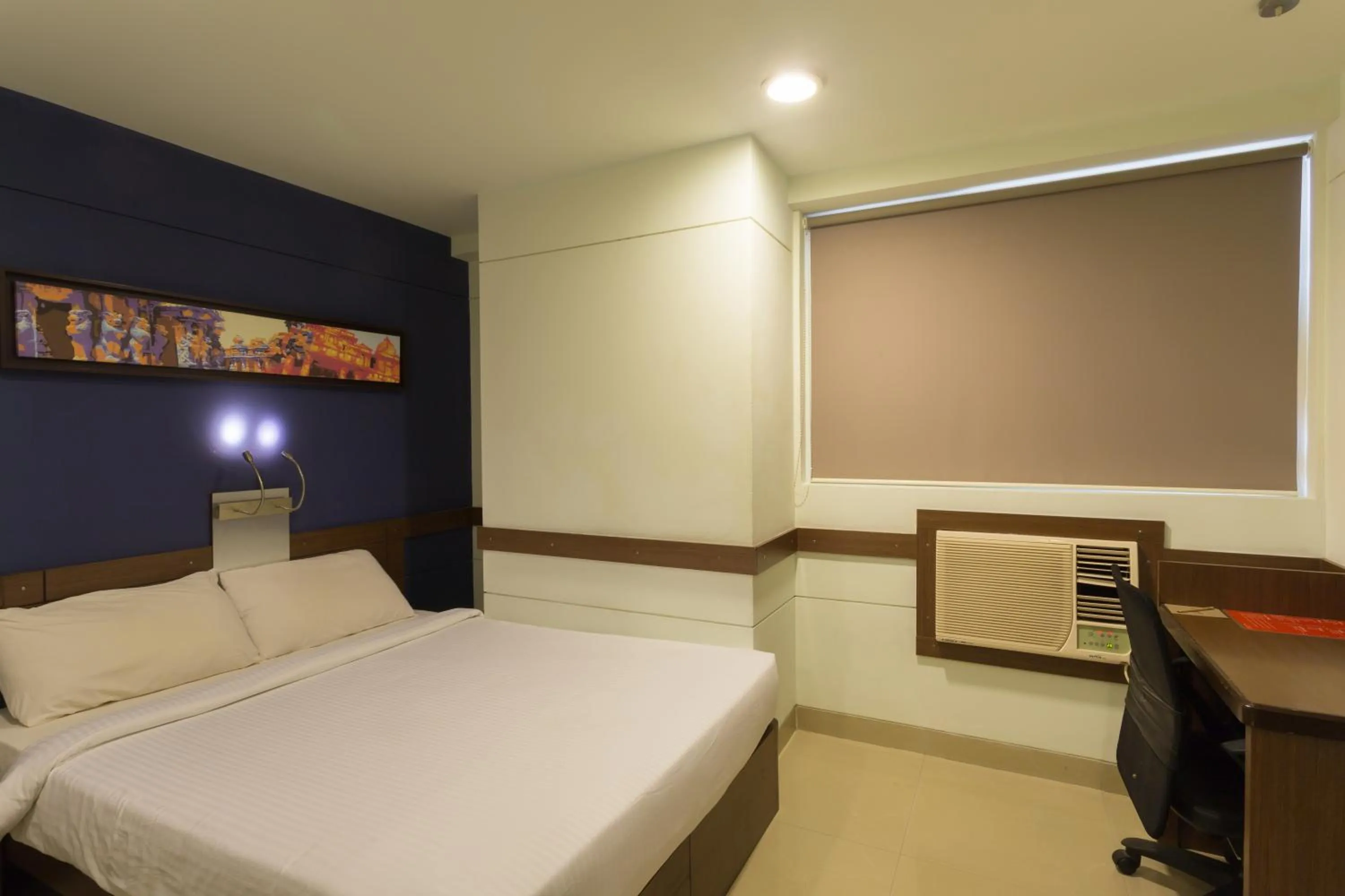 Photo of the whole room, Bed in Ginger Chennai - Vadapalani