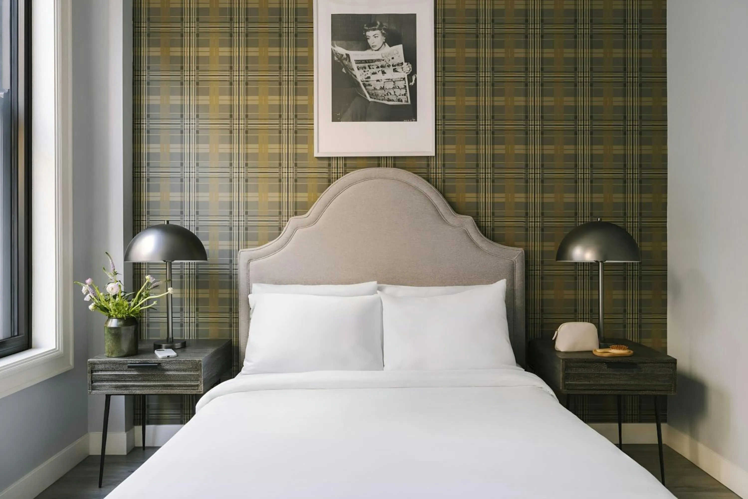 Bedroom, Bed in Sonder by Marriott Bonvoy The Plymouth Apartments Loop