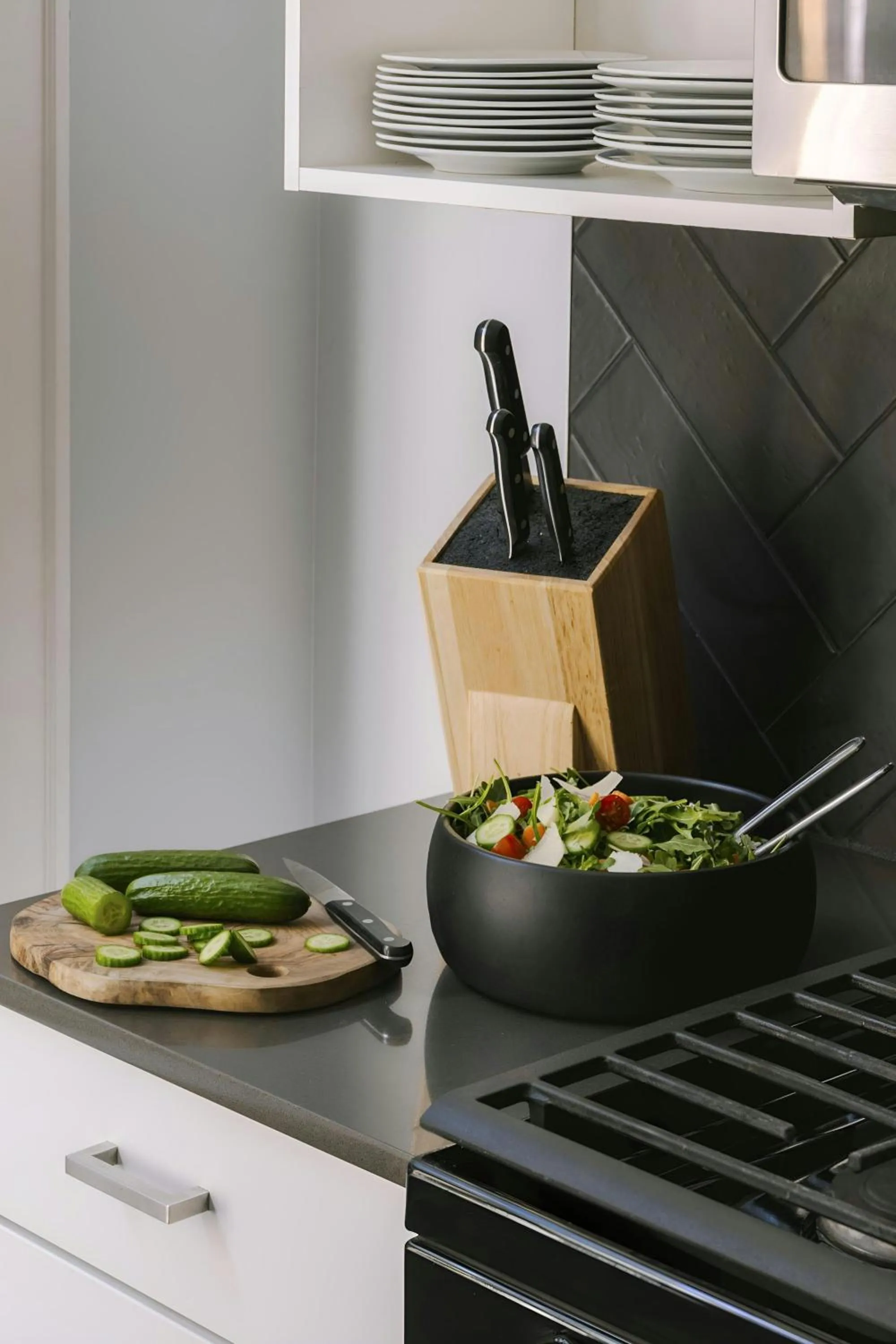 Kitchen or kitchenette in Sonder by Marriott Bonvoy The Plymouth Apartments Loop