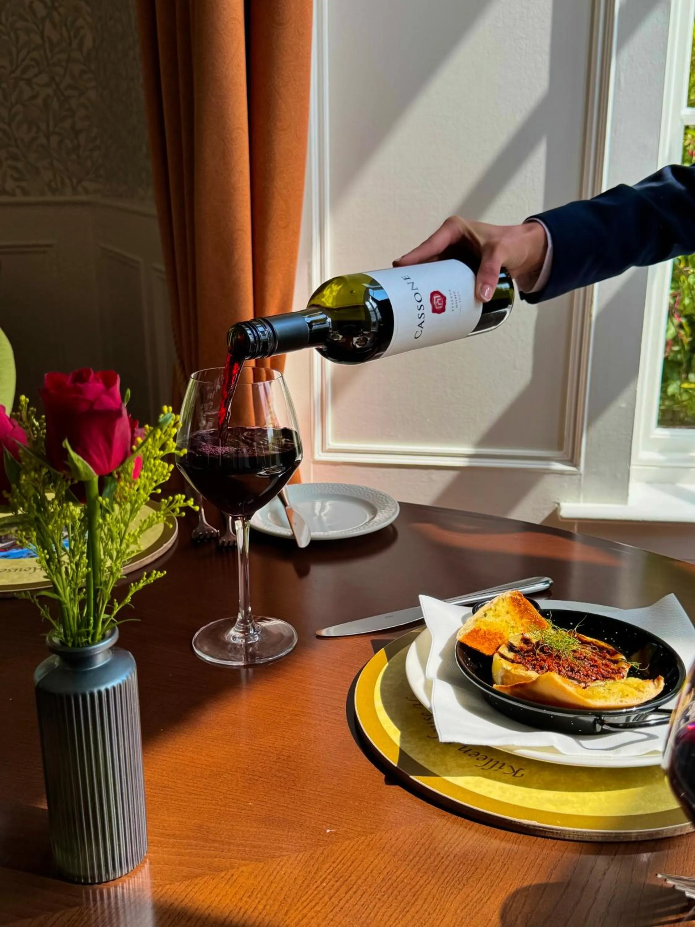 Food and drinks in Killeen House Hotel