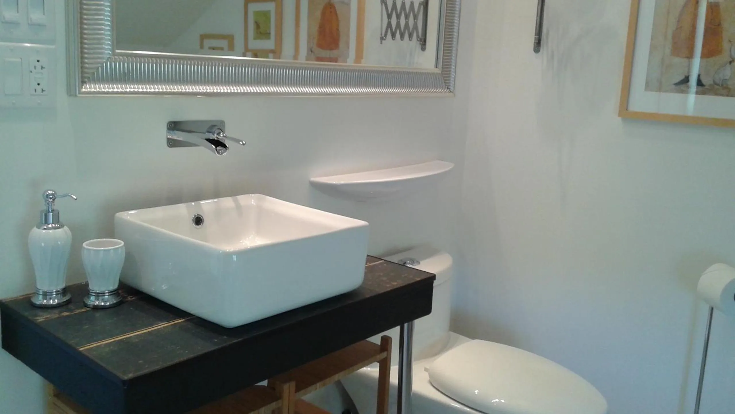 Bathroom in Auberge des Eaux Vives