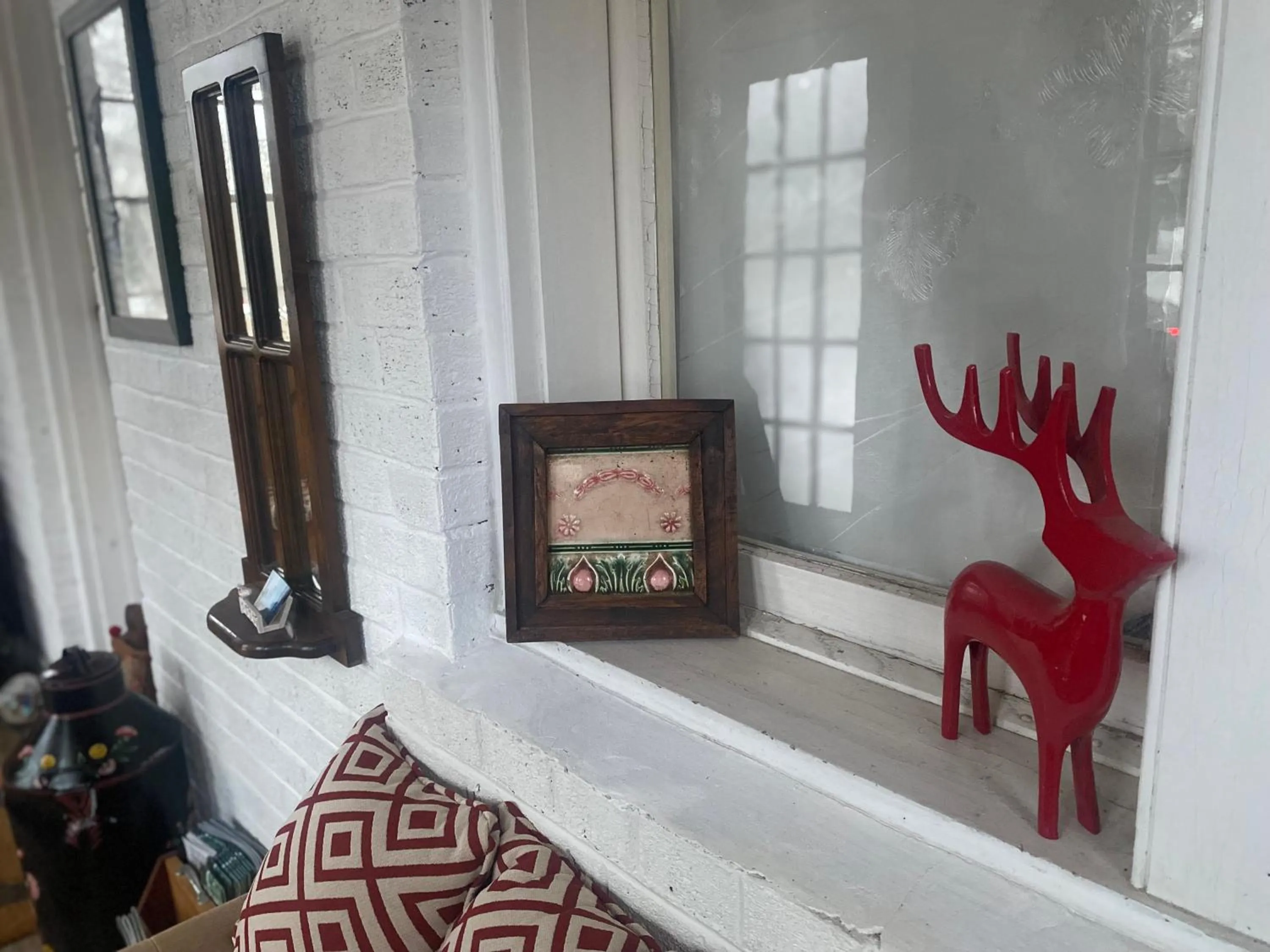 Decorative detail in Blue Spruce Bed and Breakfast Muskoka