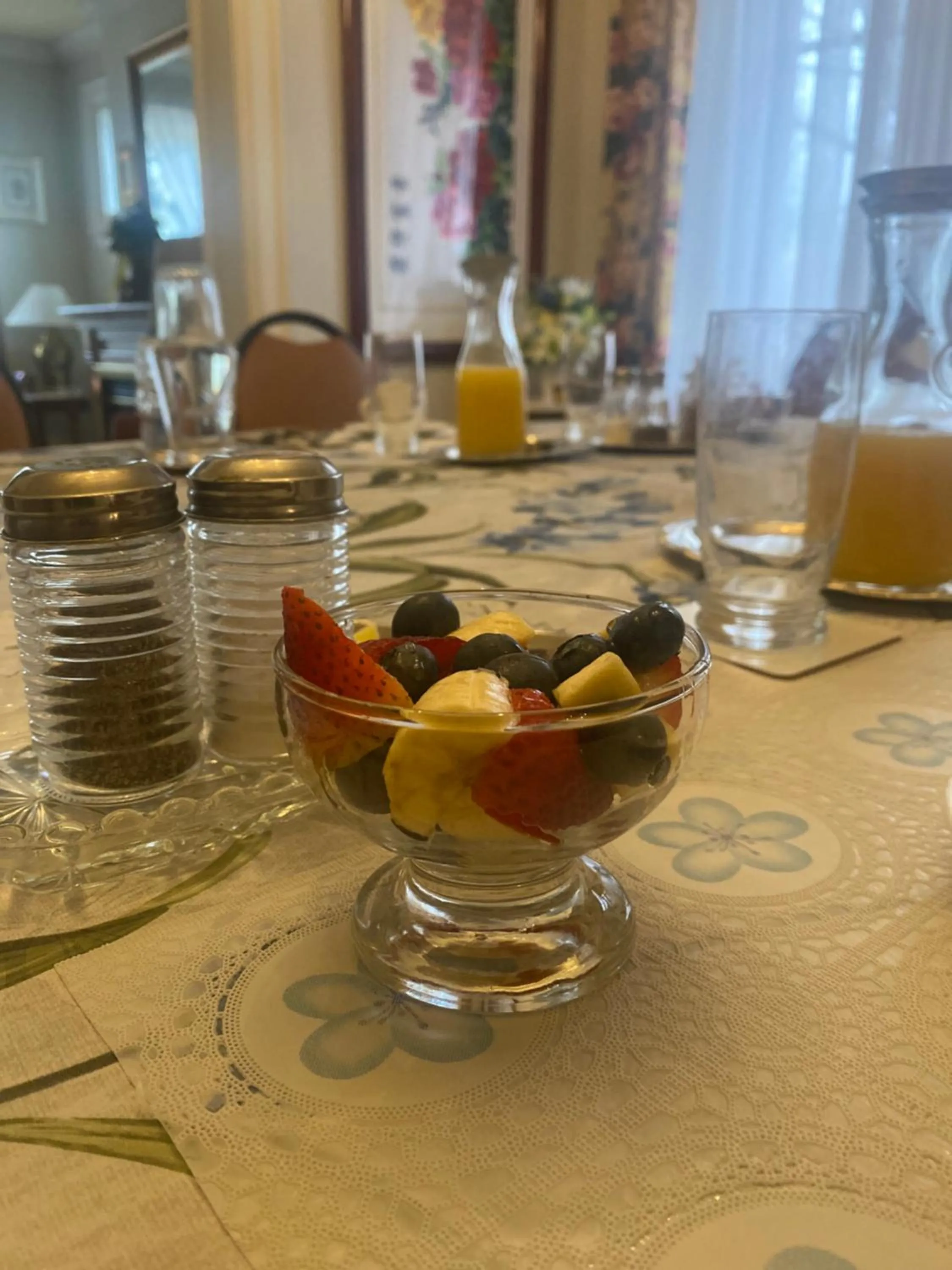Dining area in Blue Spruce Bed and Breakfast Muskoka