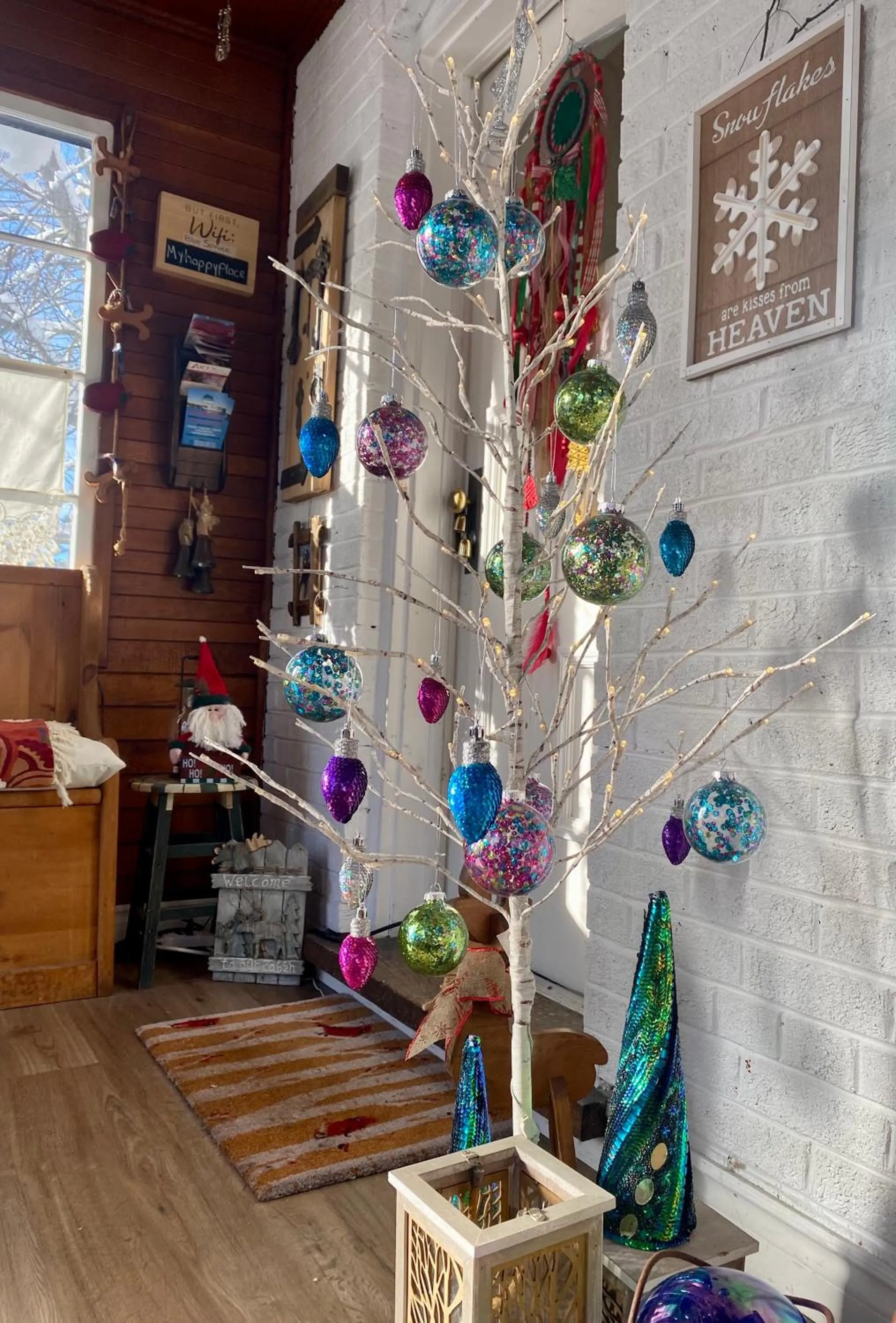 Decorative detail in Blue Spruce Bed and Breakfast Muskoka