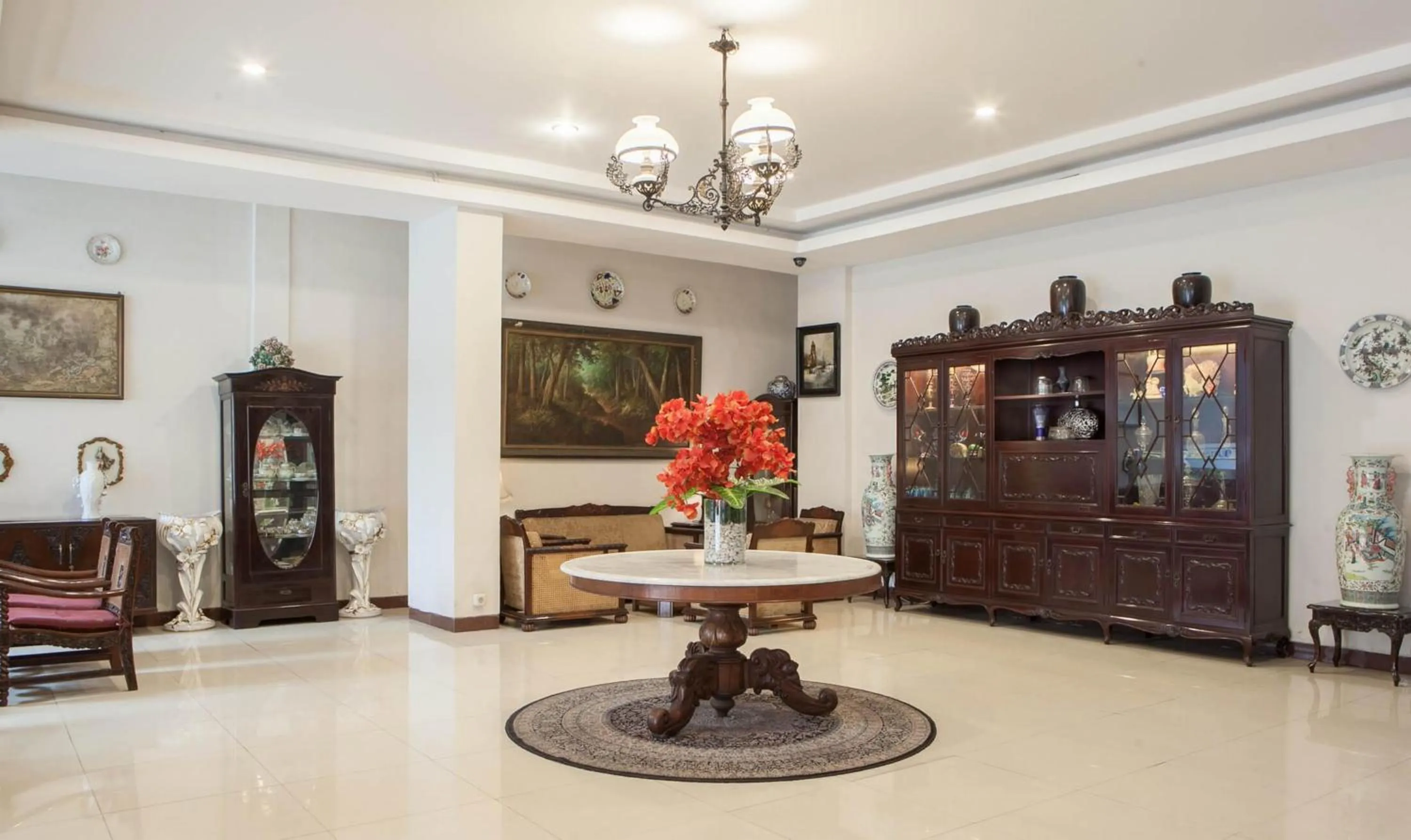 Property building in RedDoorz Near Trans Studio Mall 3