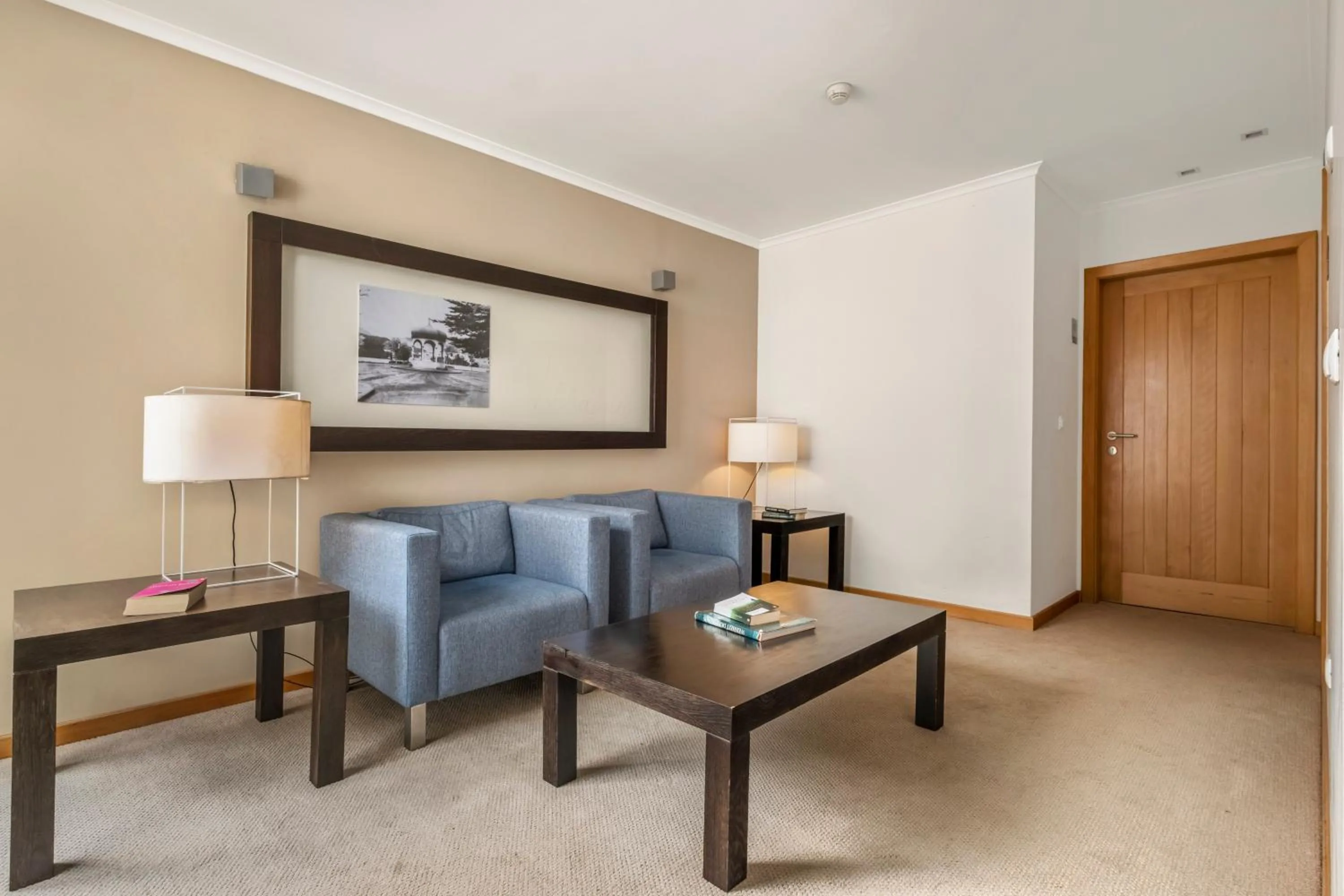 Seating area in White Waters Hotel