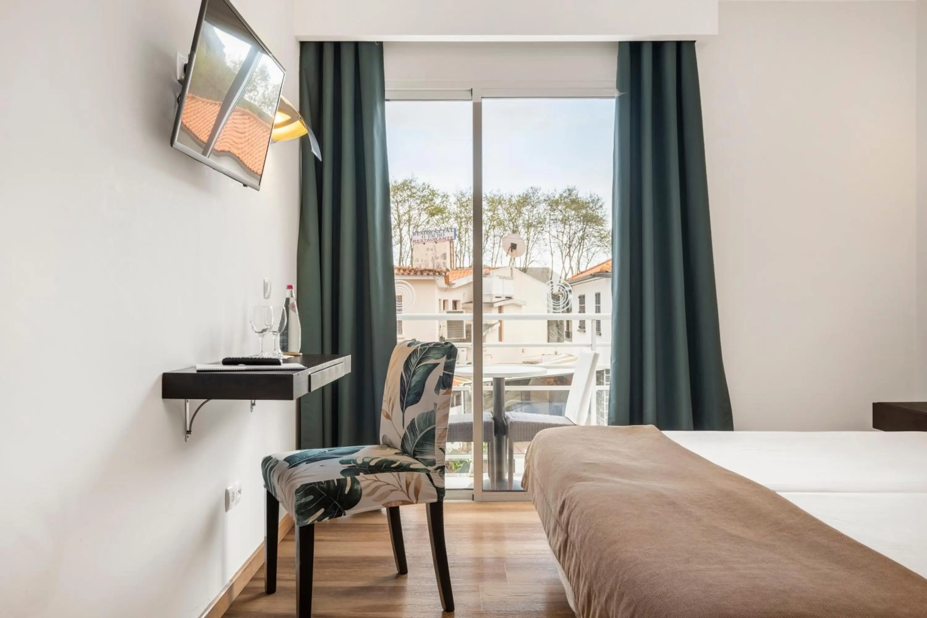 TV and multimedia, Bed in White Waters Hotel