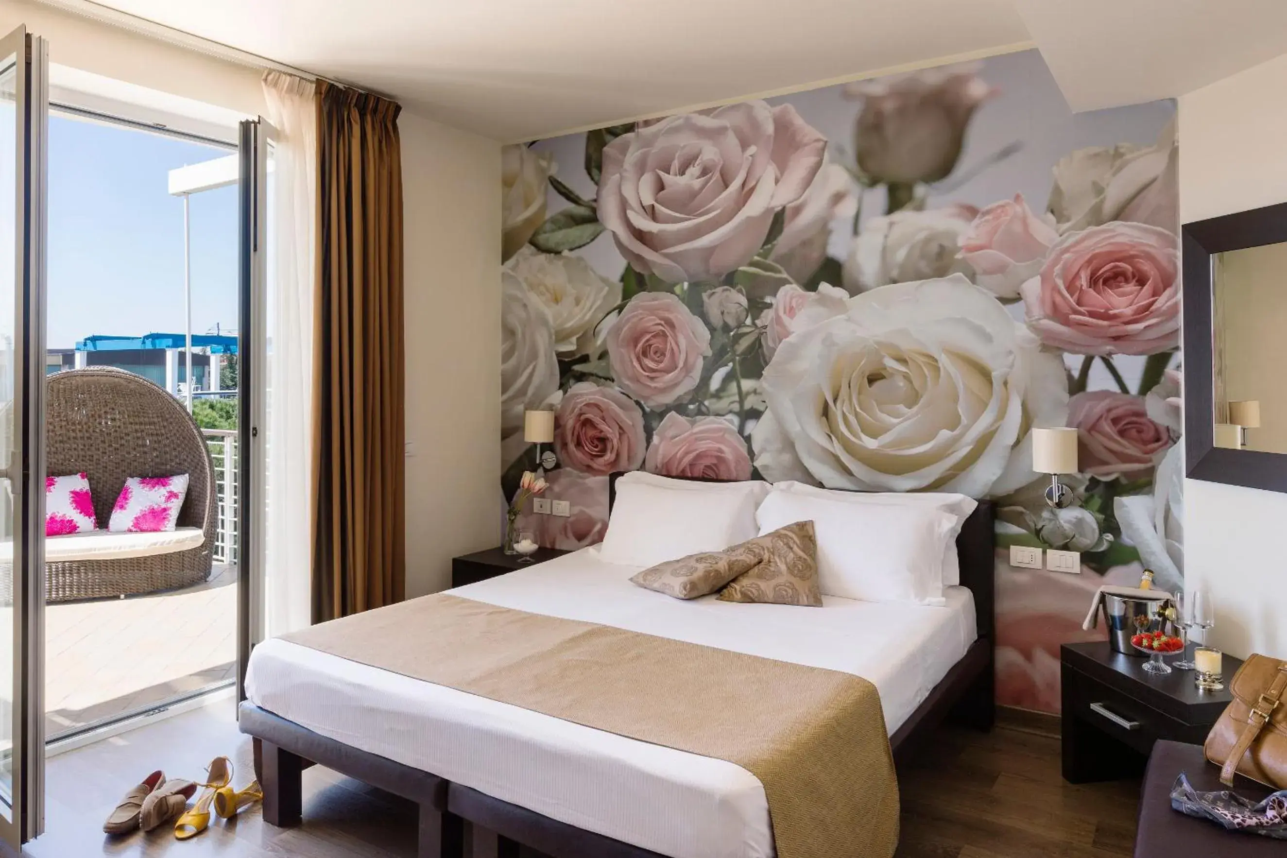 Superior Double Room with Terrace and Lake View in Hotel Acquadolce Superior Double Room with Terrace and Lake View in Hotel Acquadolce