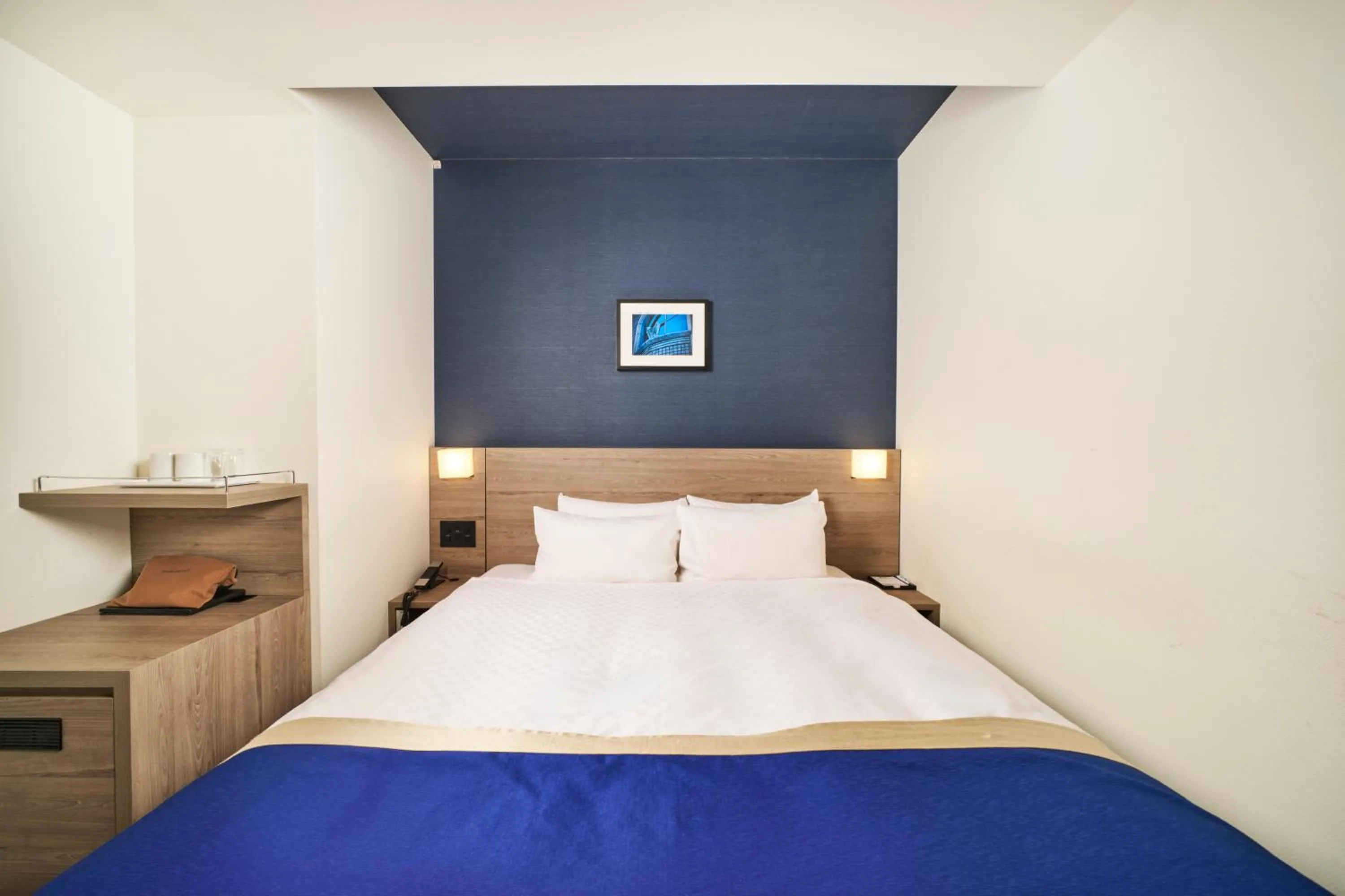 Bed in Best Western Plus Hotel Fino Osaka Kitahama