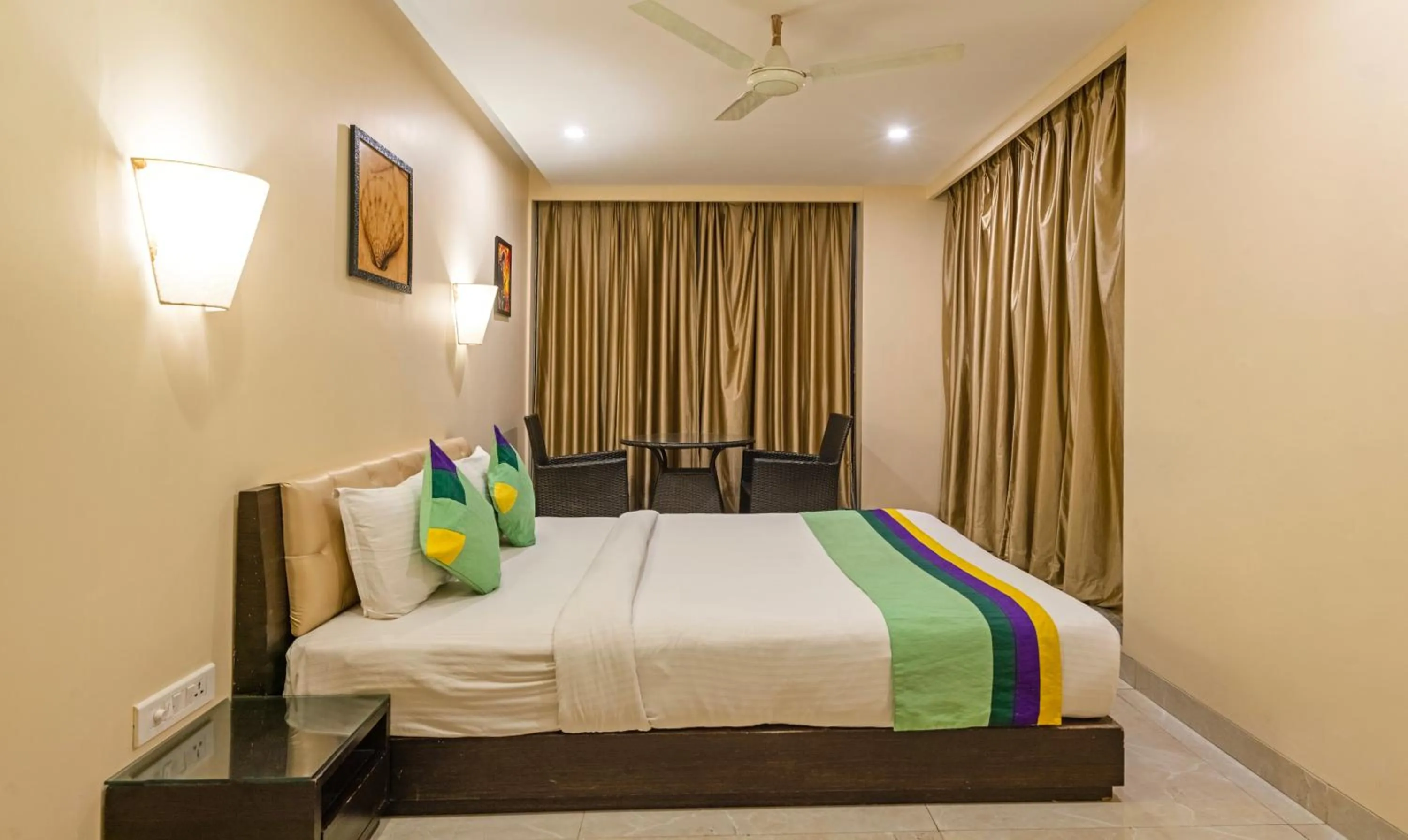 Bedroom, Bed in Treebo Acsys, Gachibowli