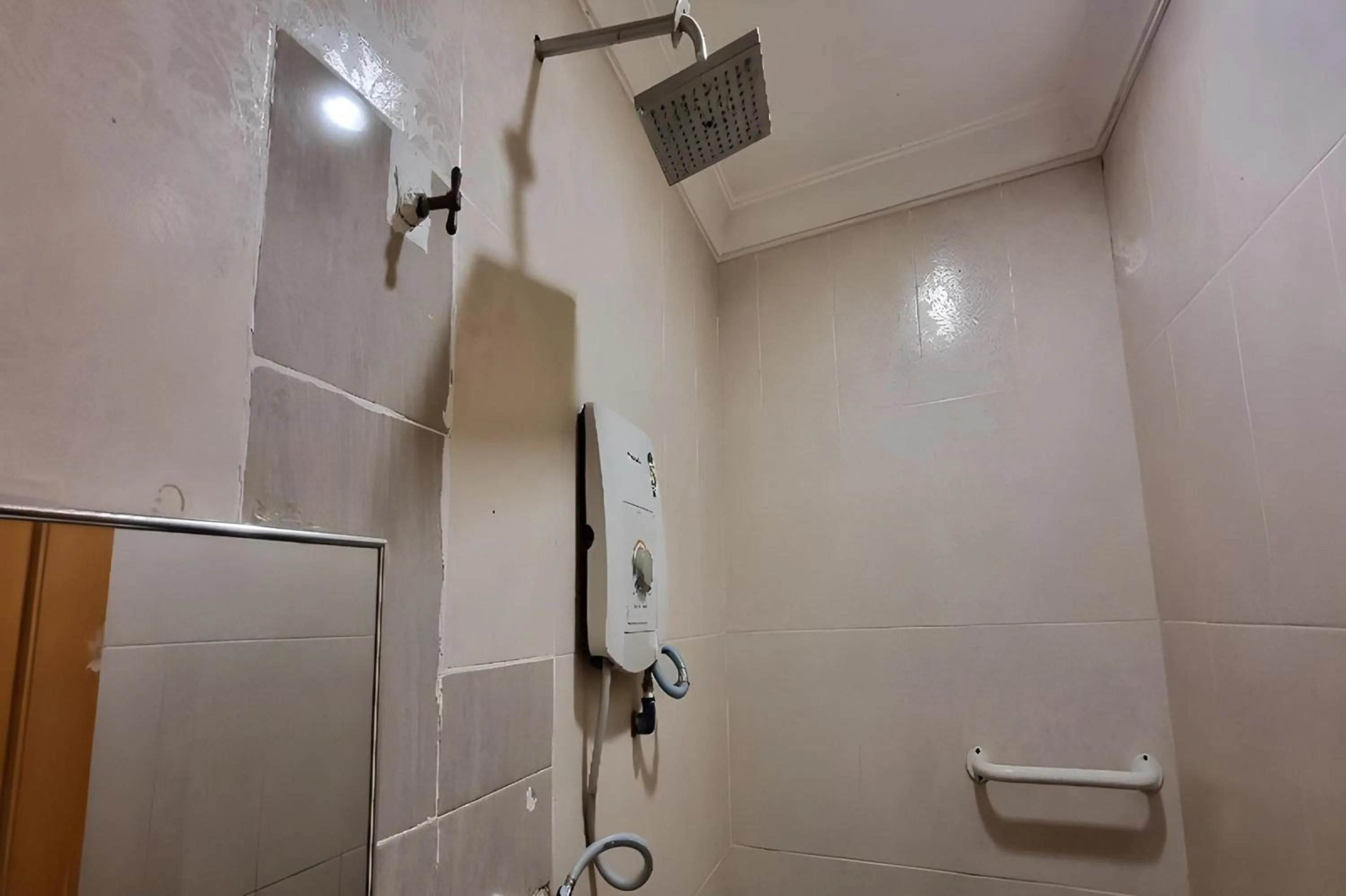 Bathroom in Amani Hotel