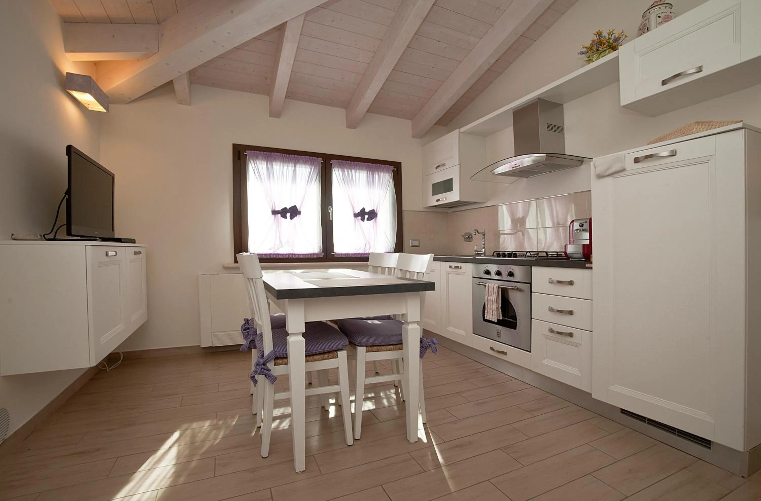 Kitchen or kitchenette in Appartamenti Villa Ancora