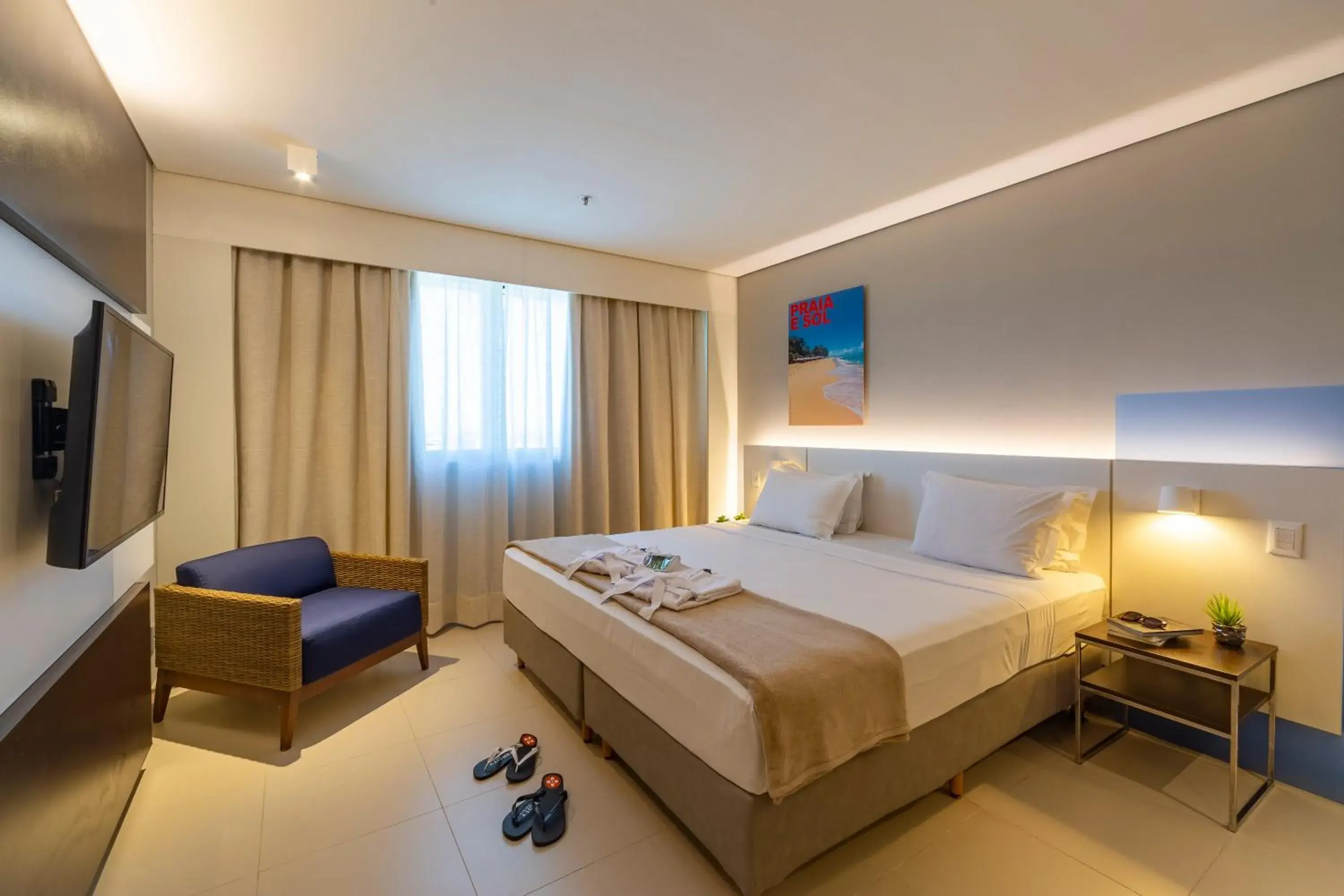 Luxury Double - single occupancy - 1 King Bed in Intercity Salvador Luxury Double - single occupancy - 1 King Bed in Intercity Salvador