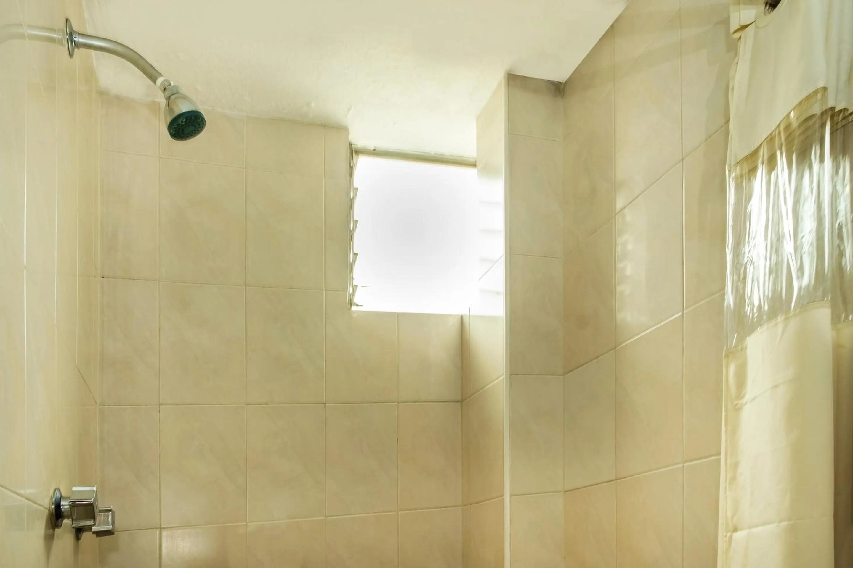 Bathroom in Capital O Hotel Central, Xalapa