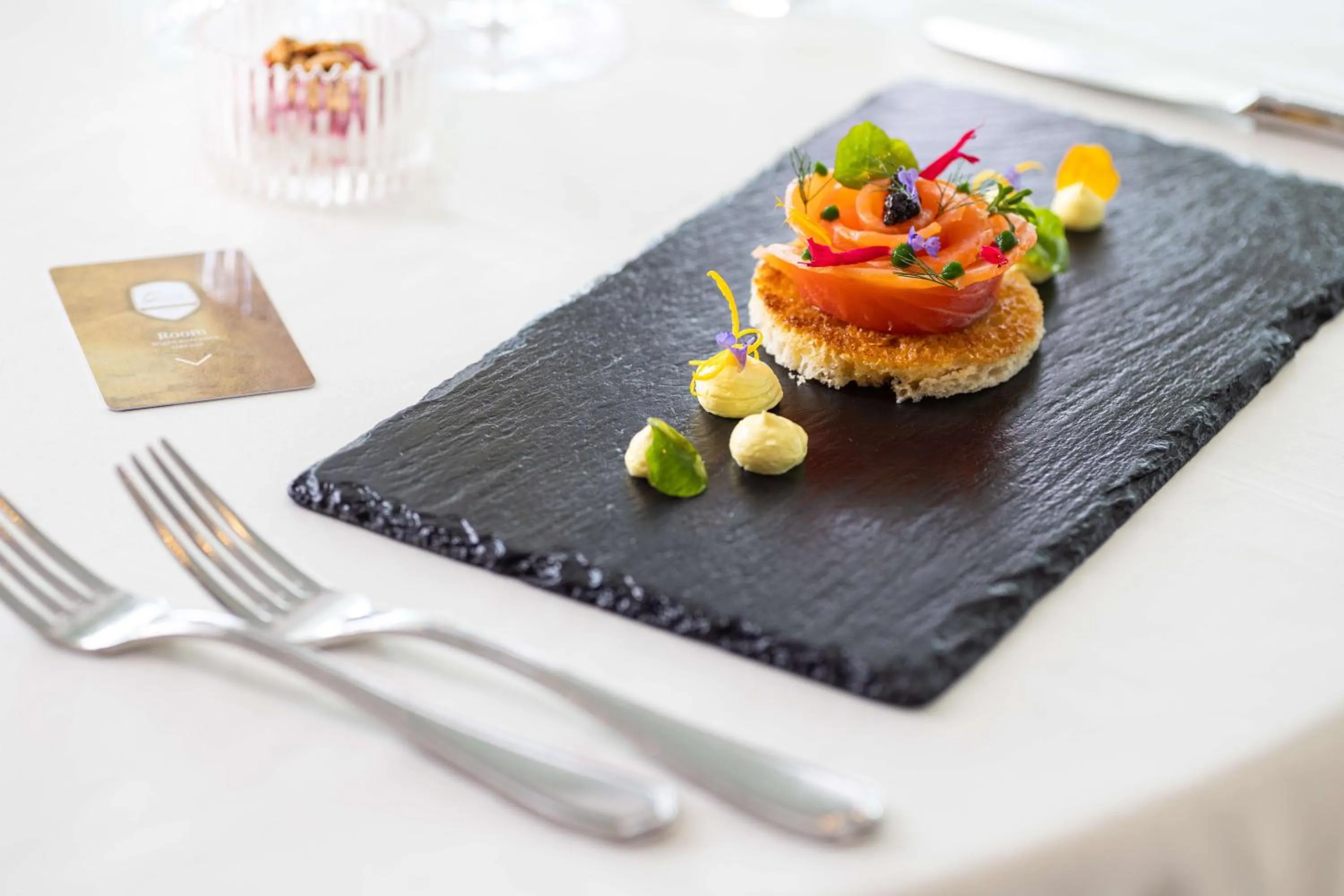 Food and drinks in Small & Beautiful Hotel Gnaid