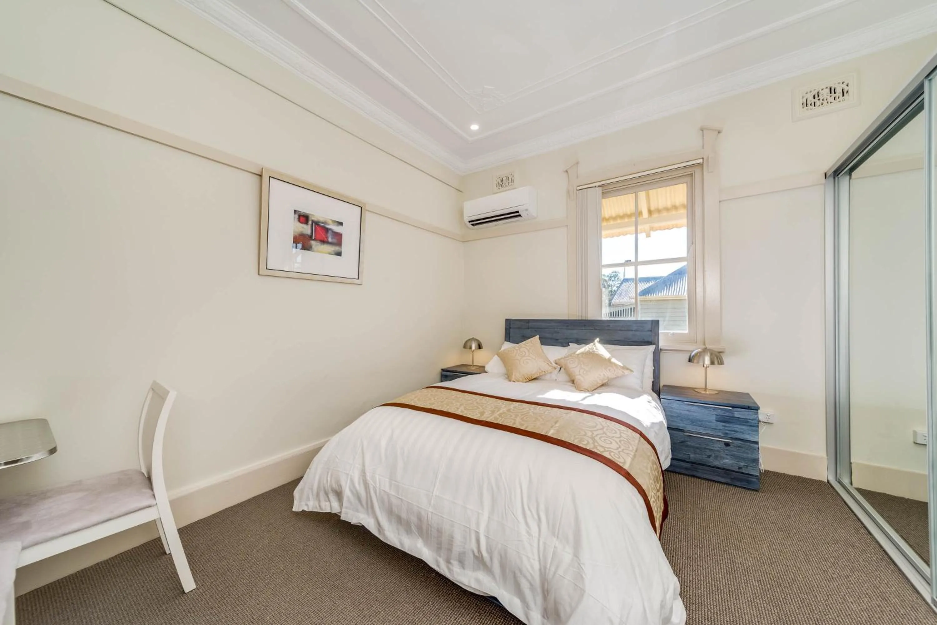 Bed in Marulan Stayz