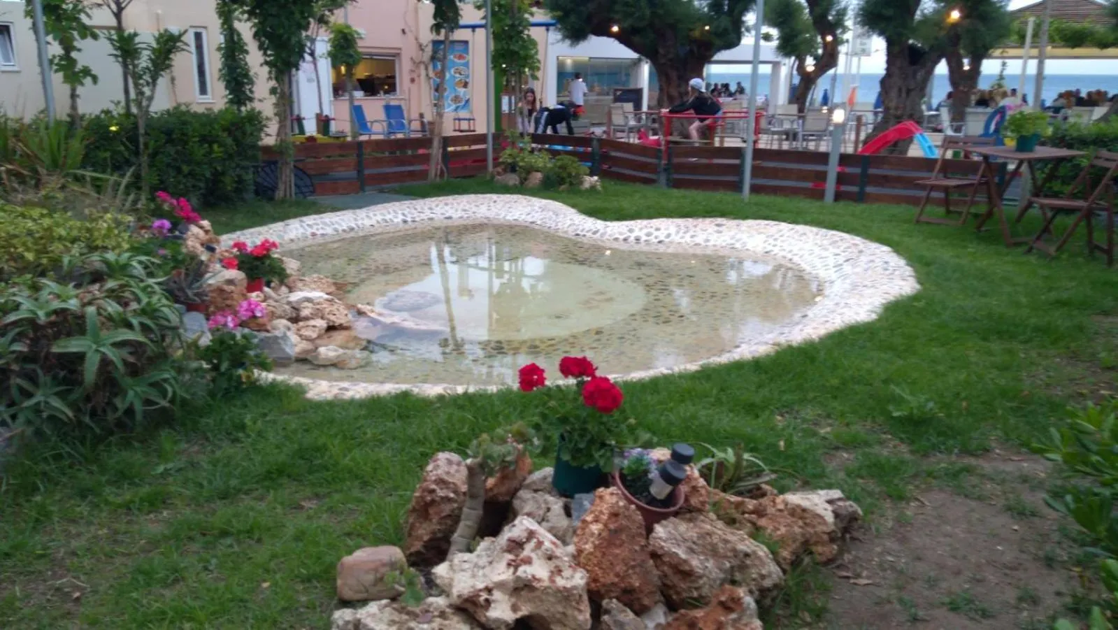 Garden in Melina Beach