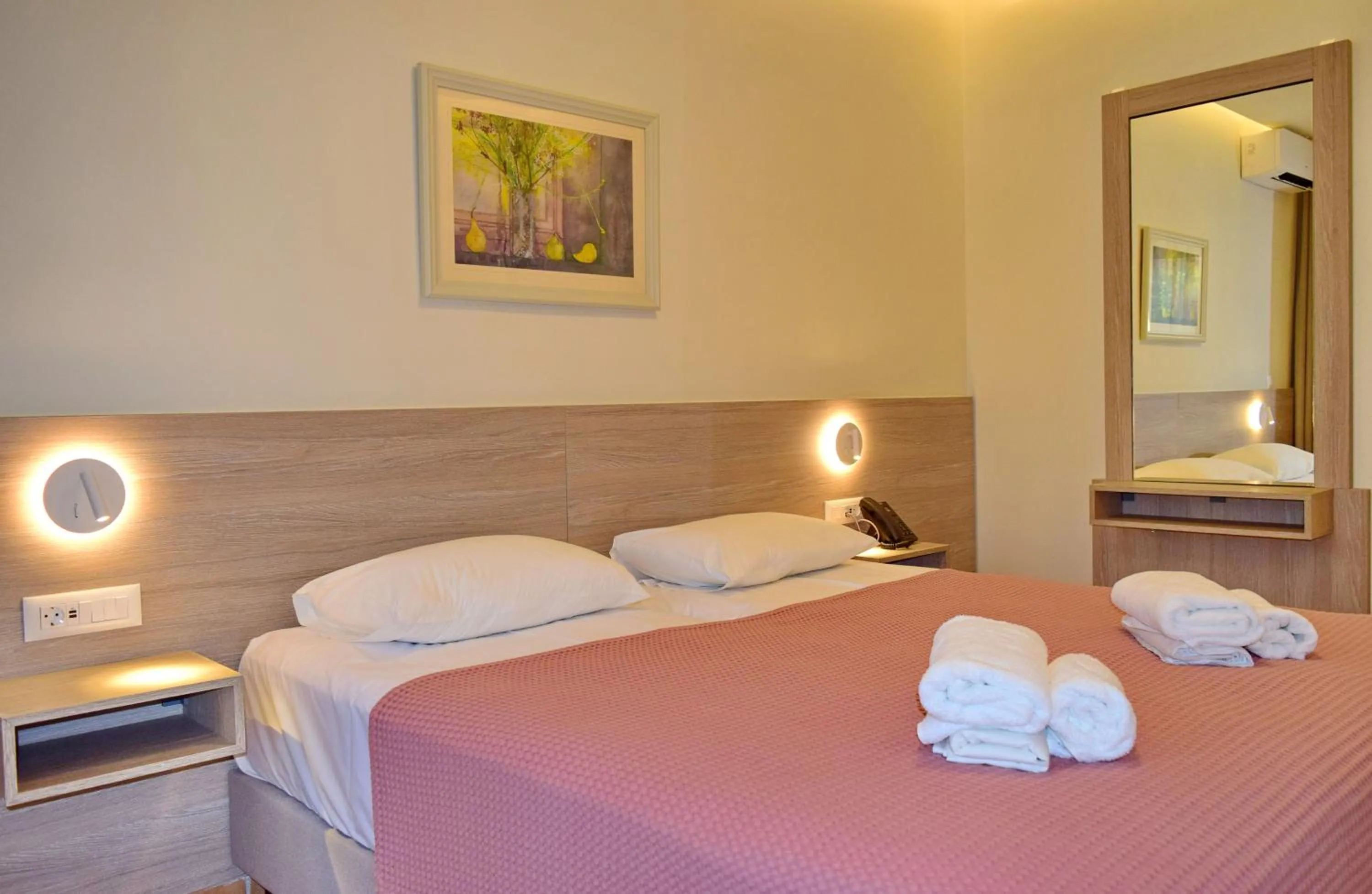 Bedroom, Bed in Melina Beach