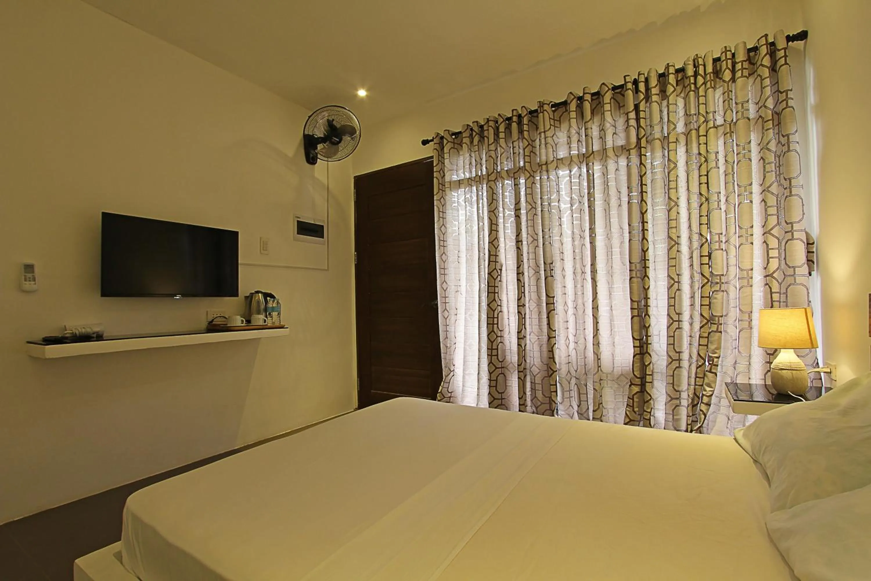 Bedroom, Bed in Quest Villa