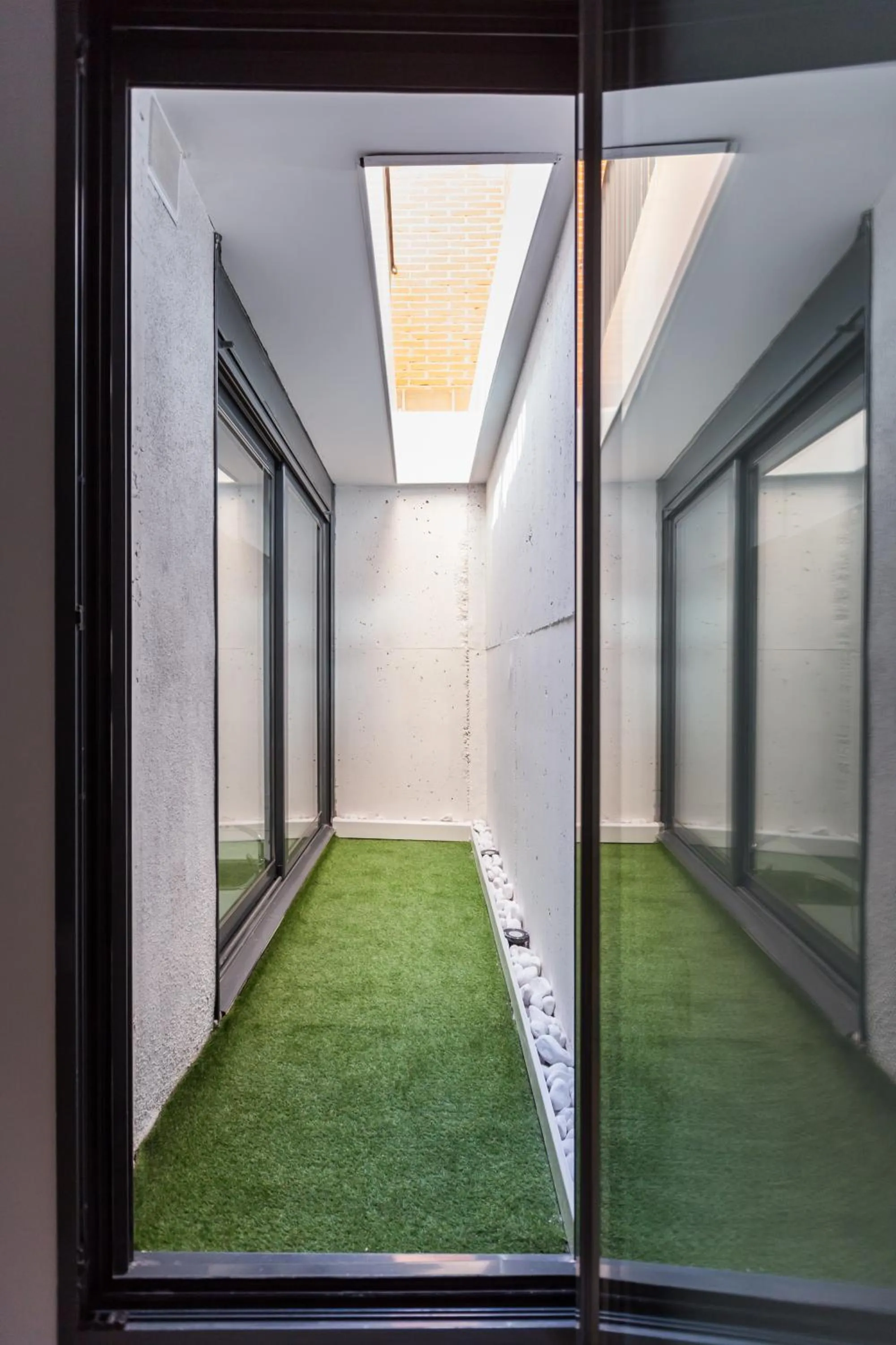 Decorative detail in Horoko Apartments by gaiarooms