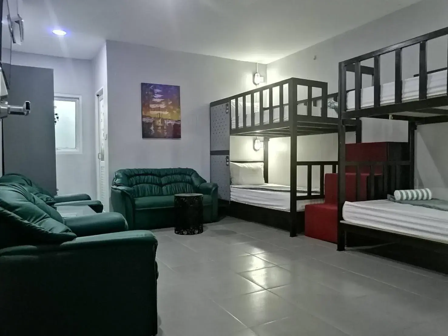 Quadruple Room with Bathroom in Sabai Place Donmueang Airport Quadruple Room with Bathroom in Sabai Place Donmueang Airport