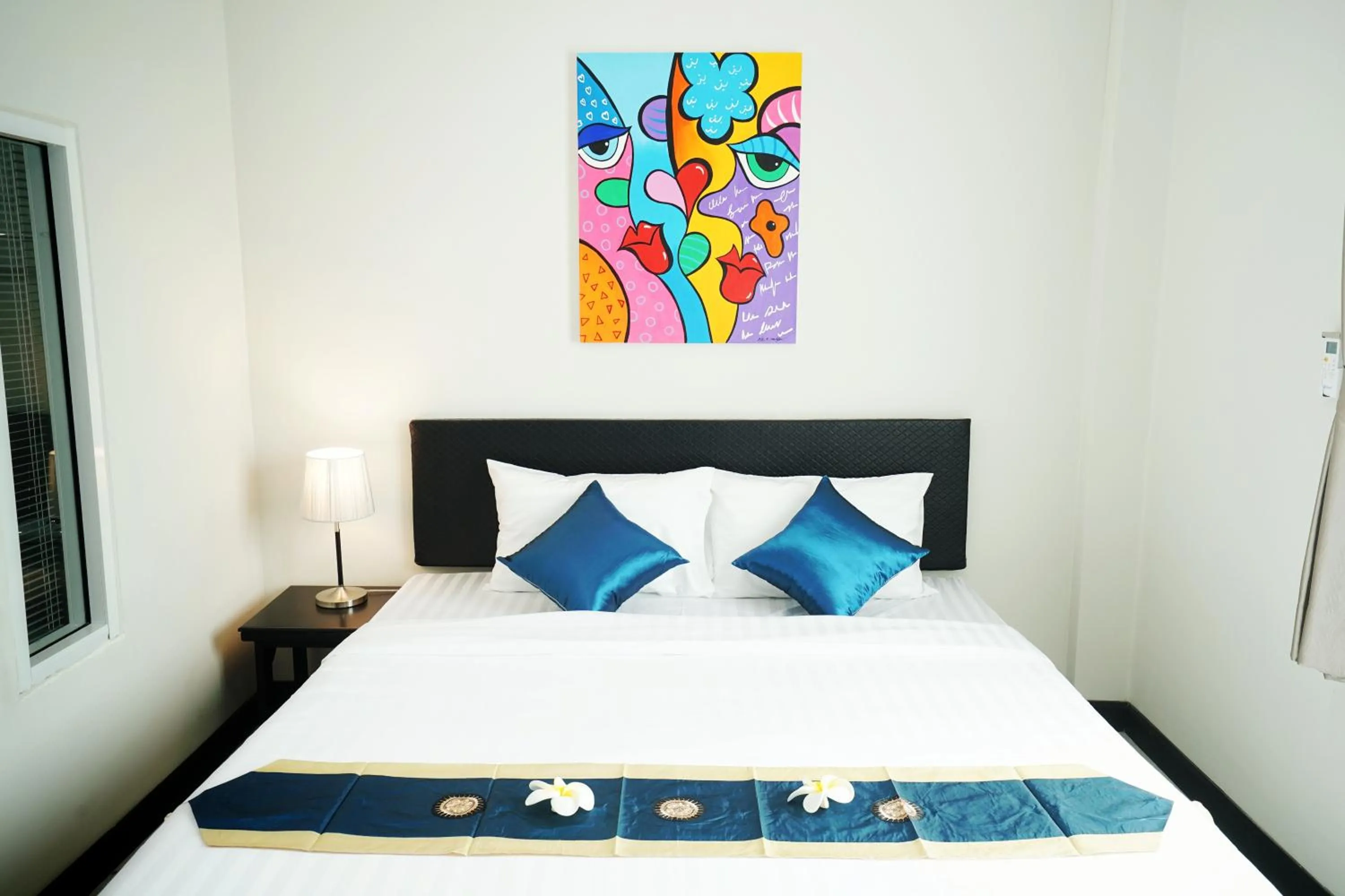 Photo of the whole room, Bed in Sabai Place Donmueang Airport