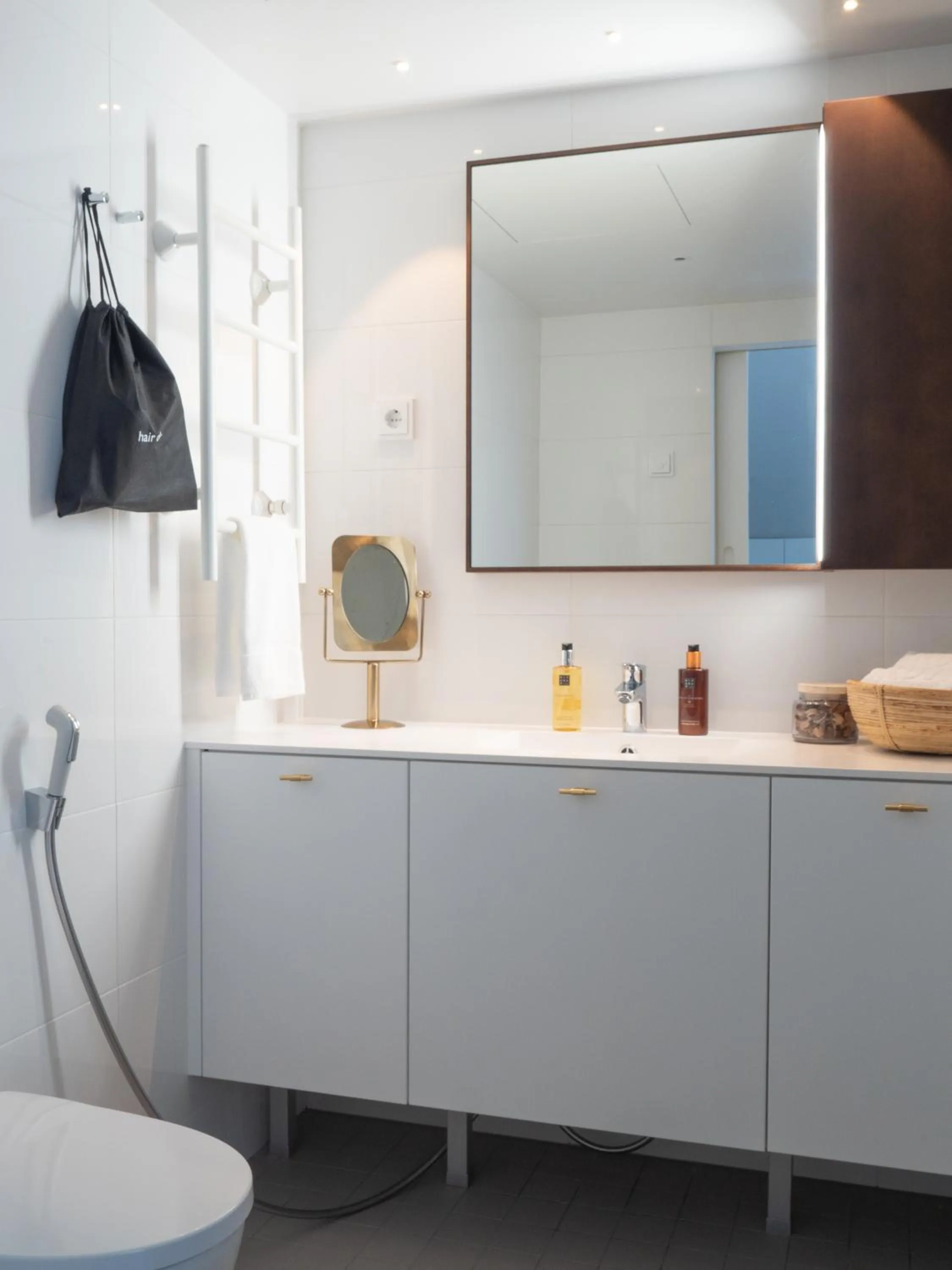 Bathroom in Bob W Helsinki Ullanlinna