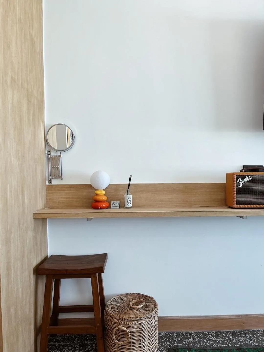 Seating area in Rimtalay Resort Koh Larn