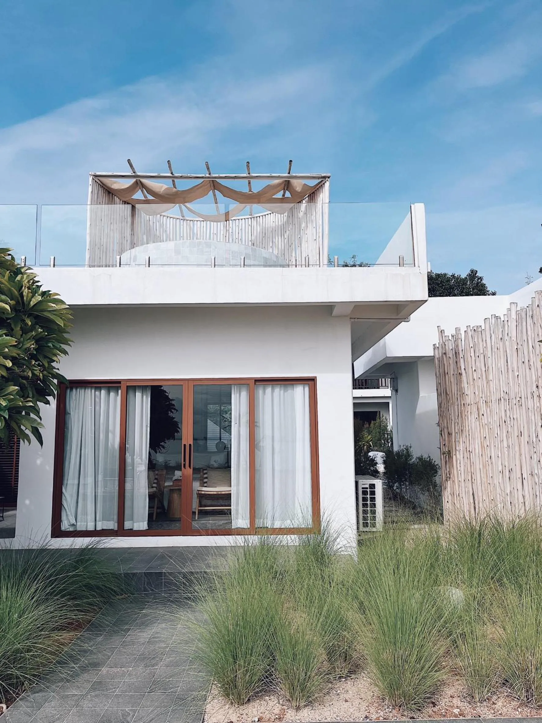 Photo of the whole room in Rimtalay Resort Koh Larn