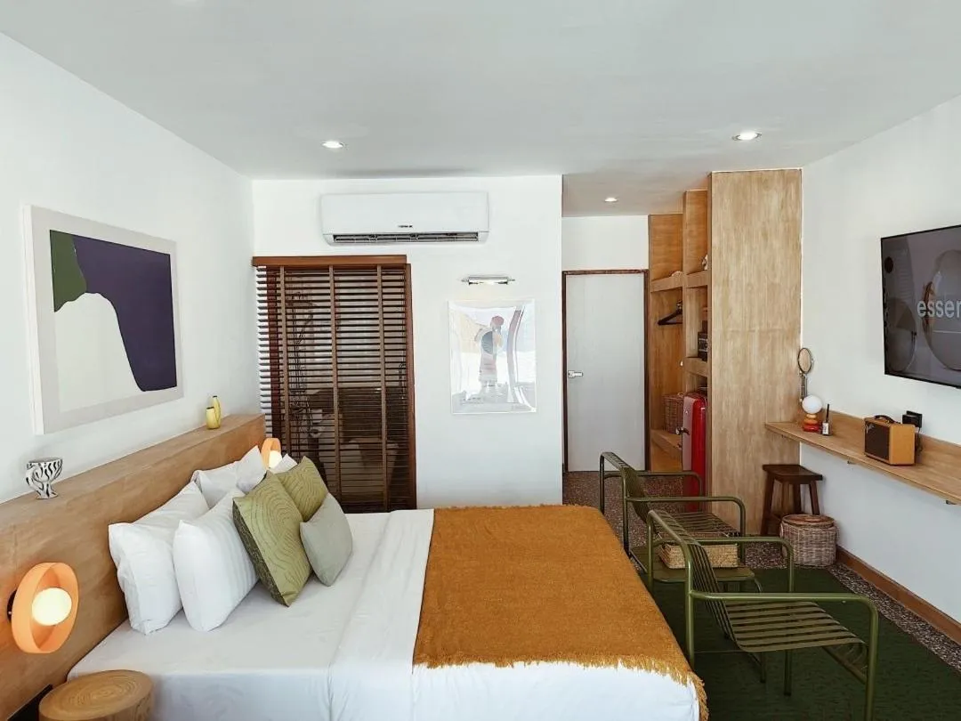 Bedroom, Bed in Rimtalay Resort Koh Larn