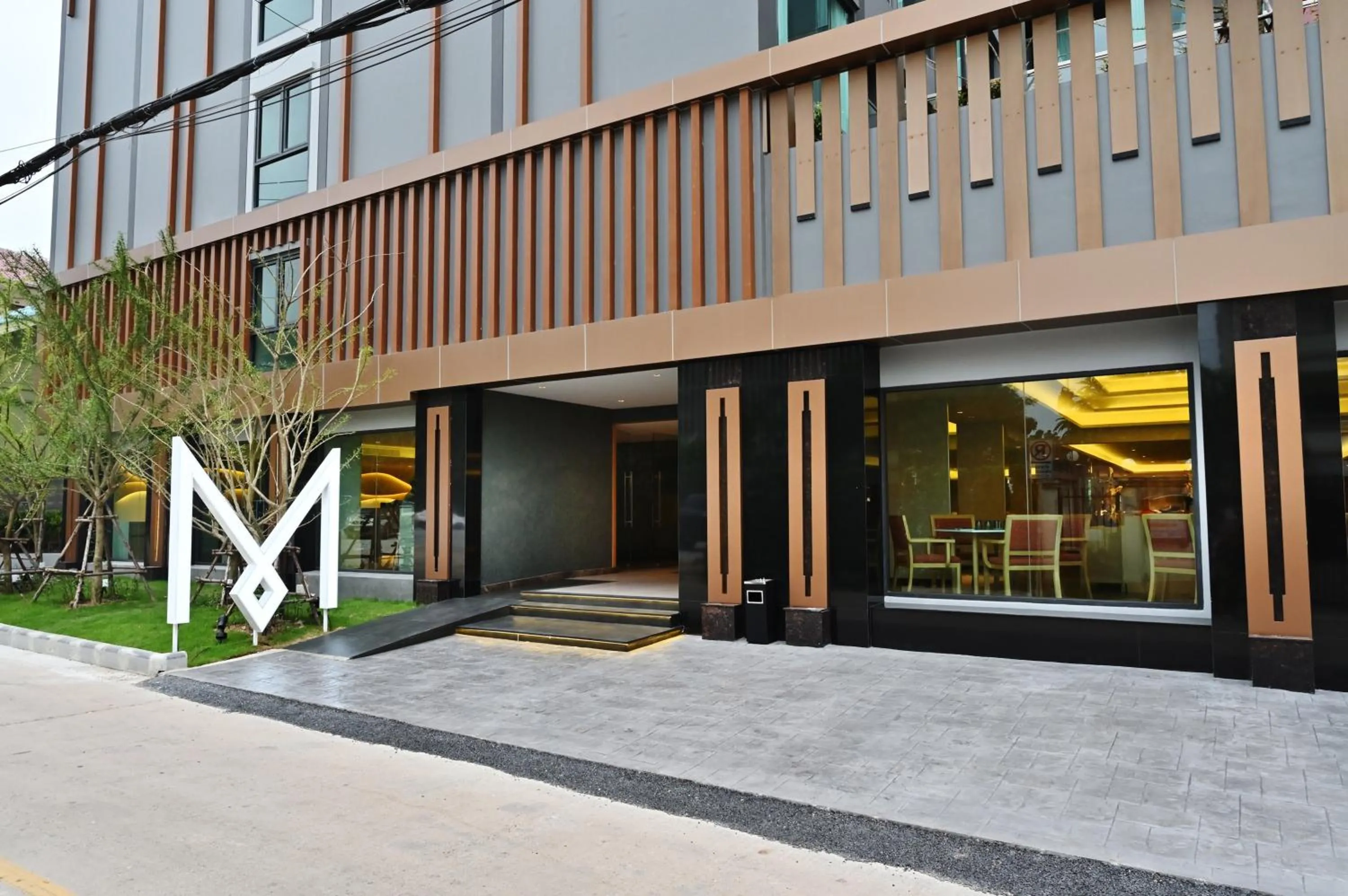 Facade/entrance in M Pattaya Hotel - SHA Extra Plus
