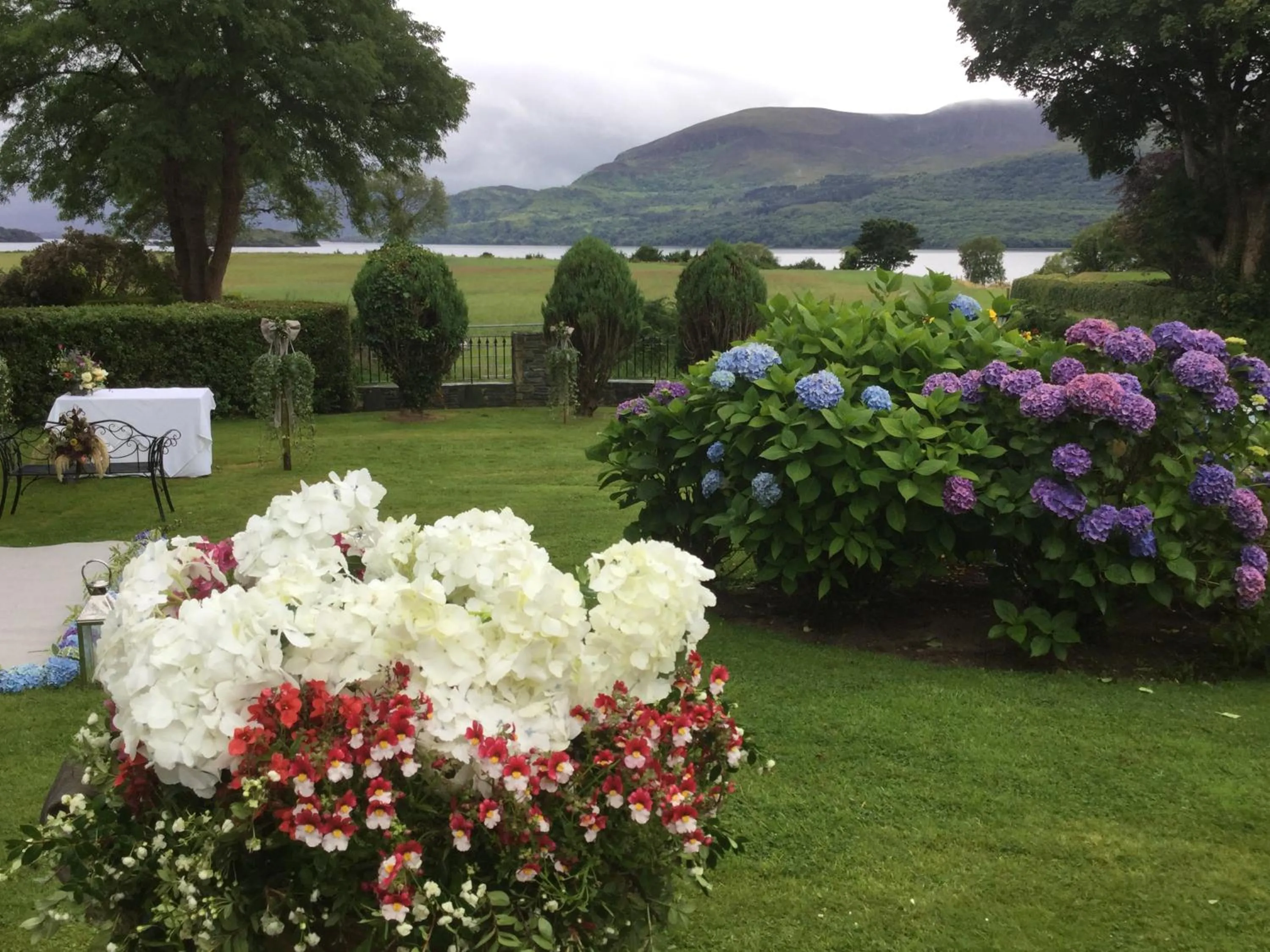 Garden view in Loch Lein Country House