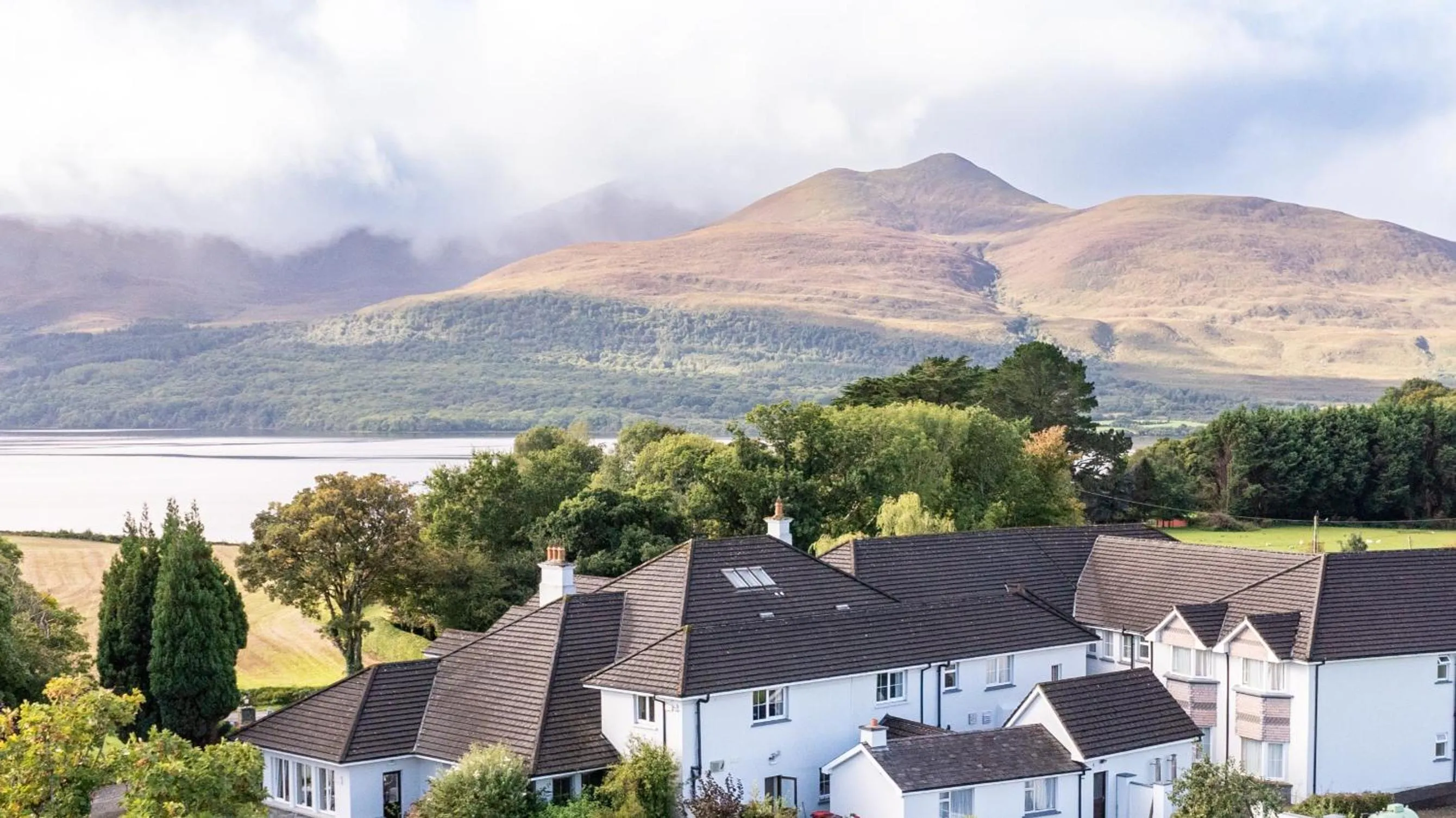 Loch Lein Country House
