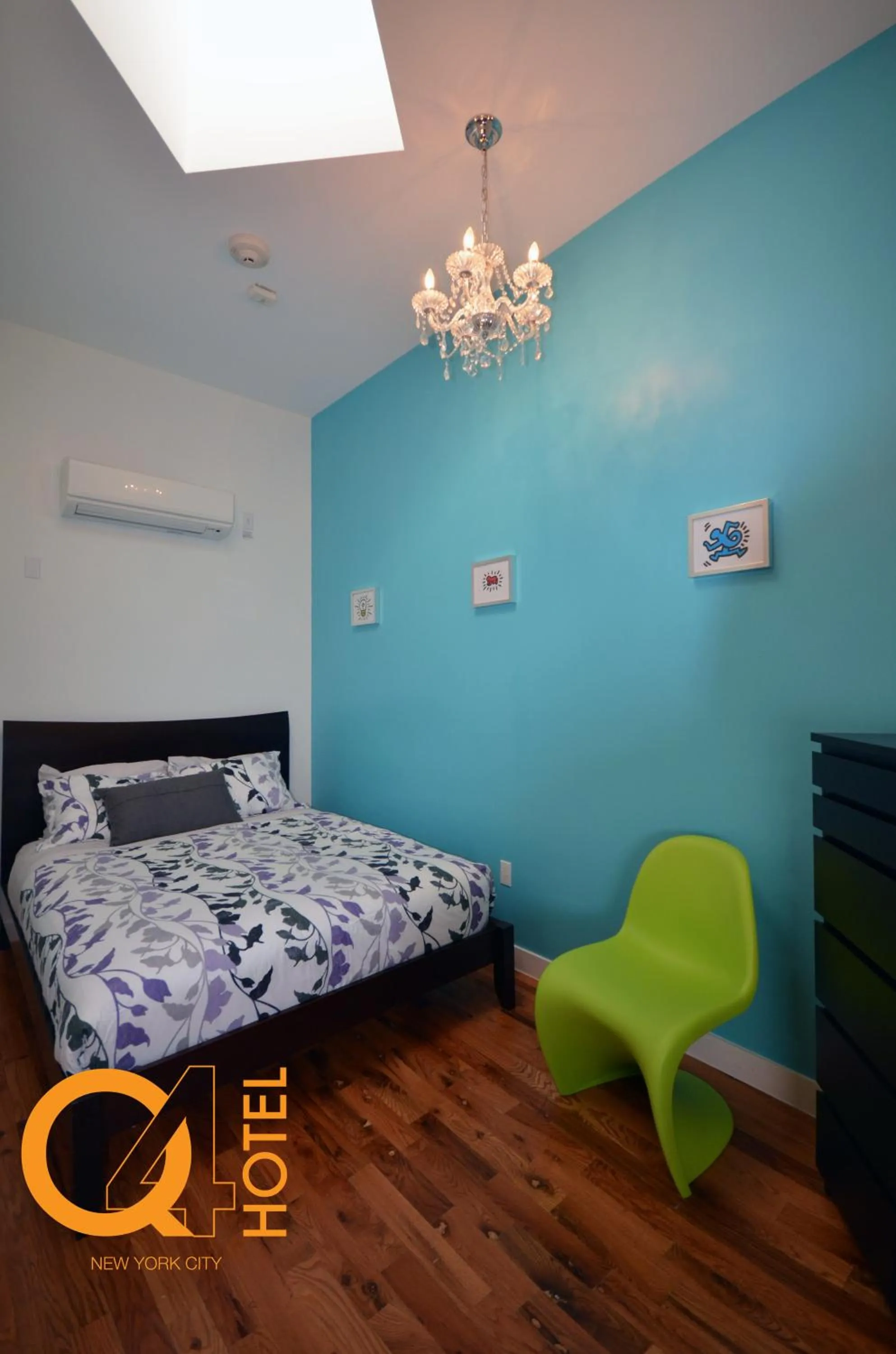 Bed in Q4 Hotel and Hostel