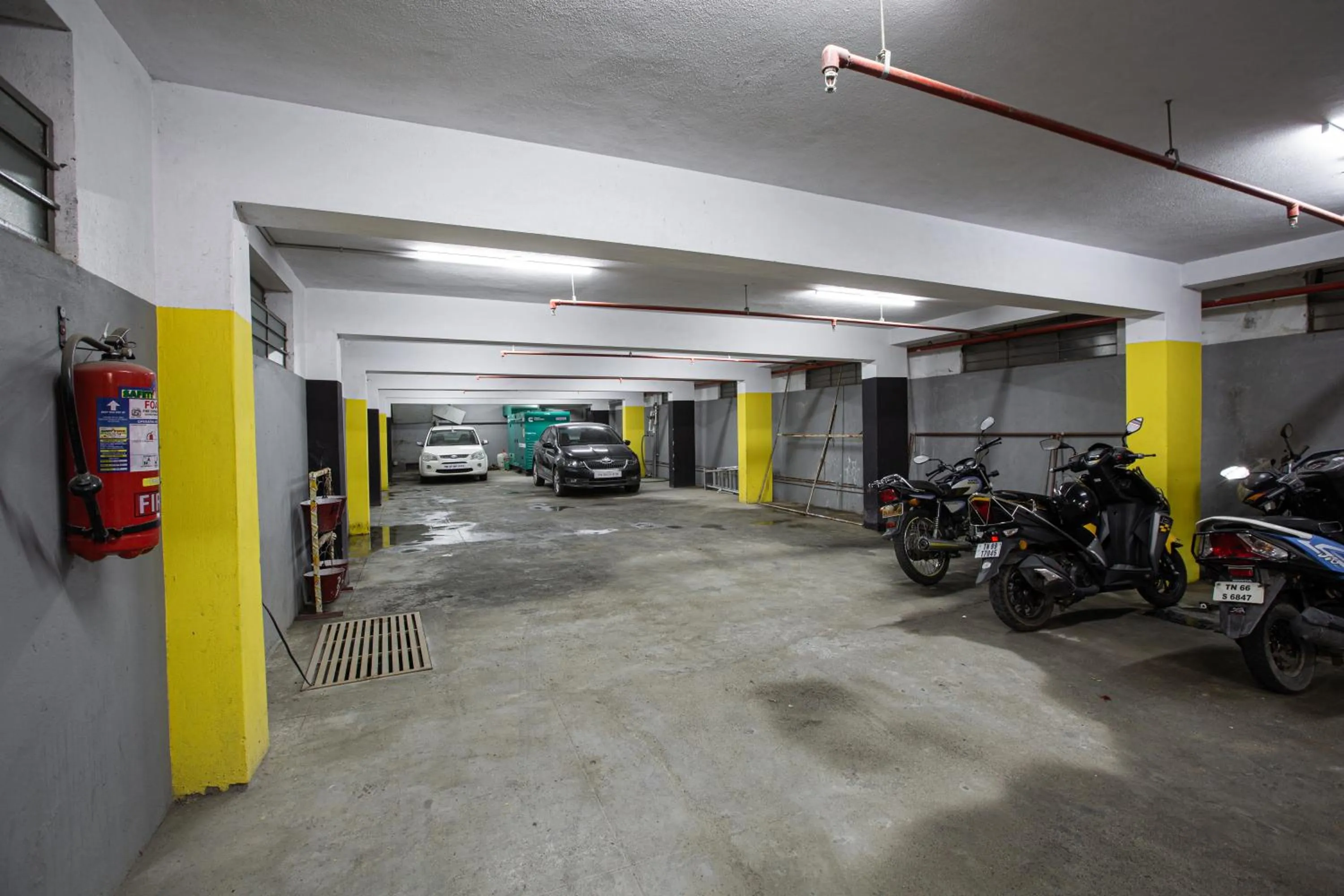 Parking in Santhoshpuri