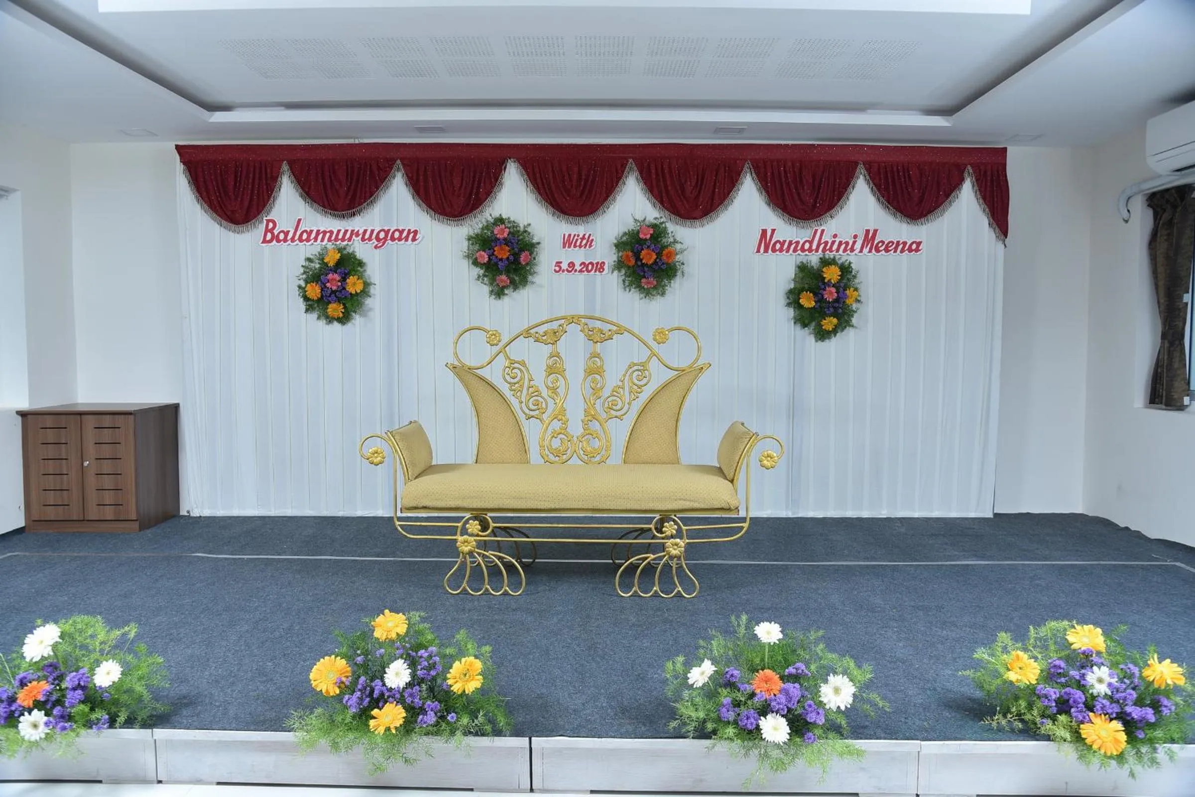 Banquet/Function facilities in Santhoshpuri