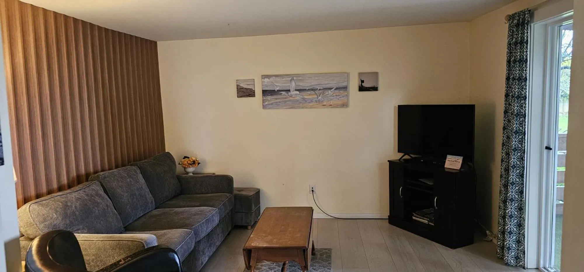 Sea Edge Beachside Hotel