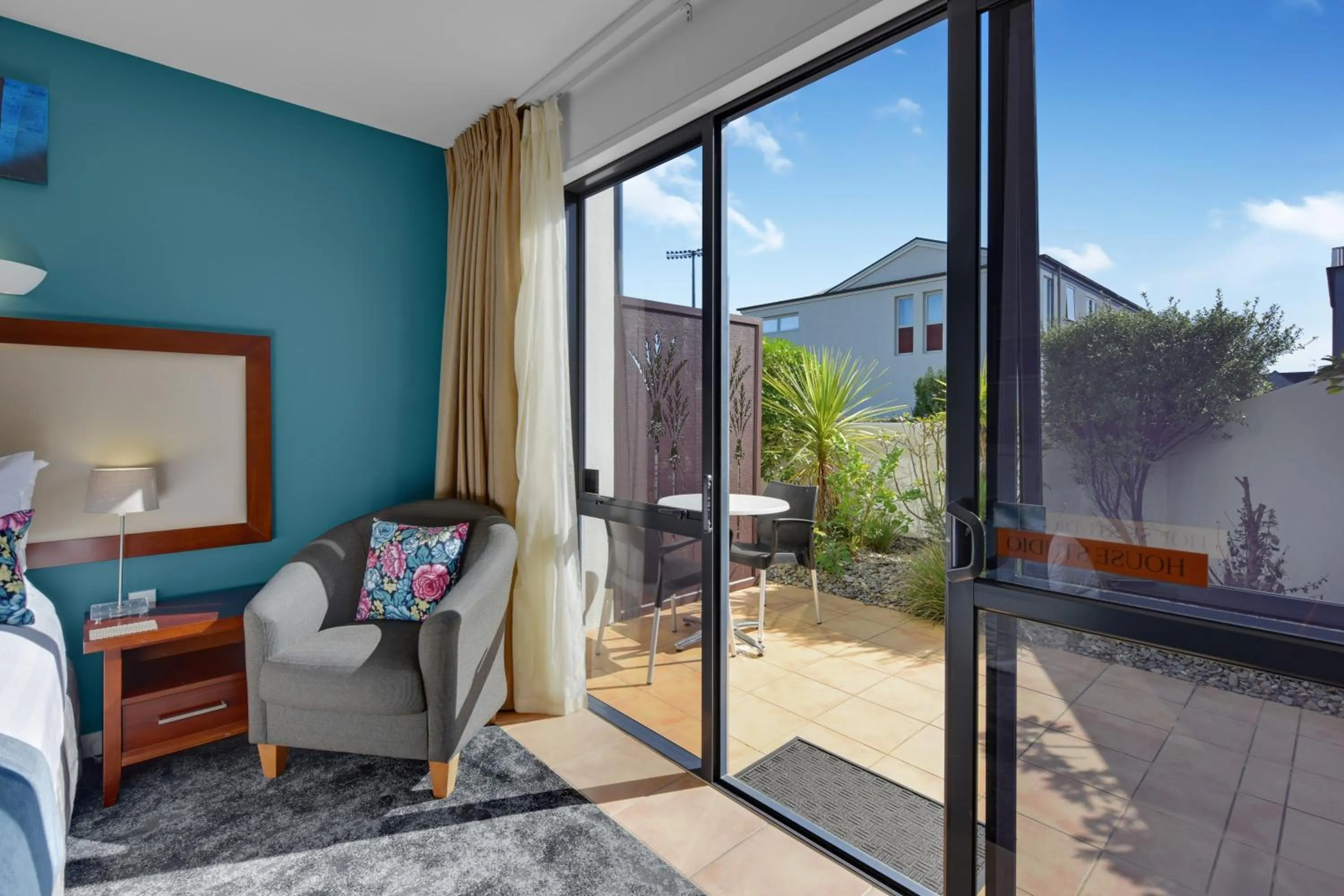 Seating area in Delorenzo Studio Apartments