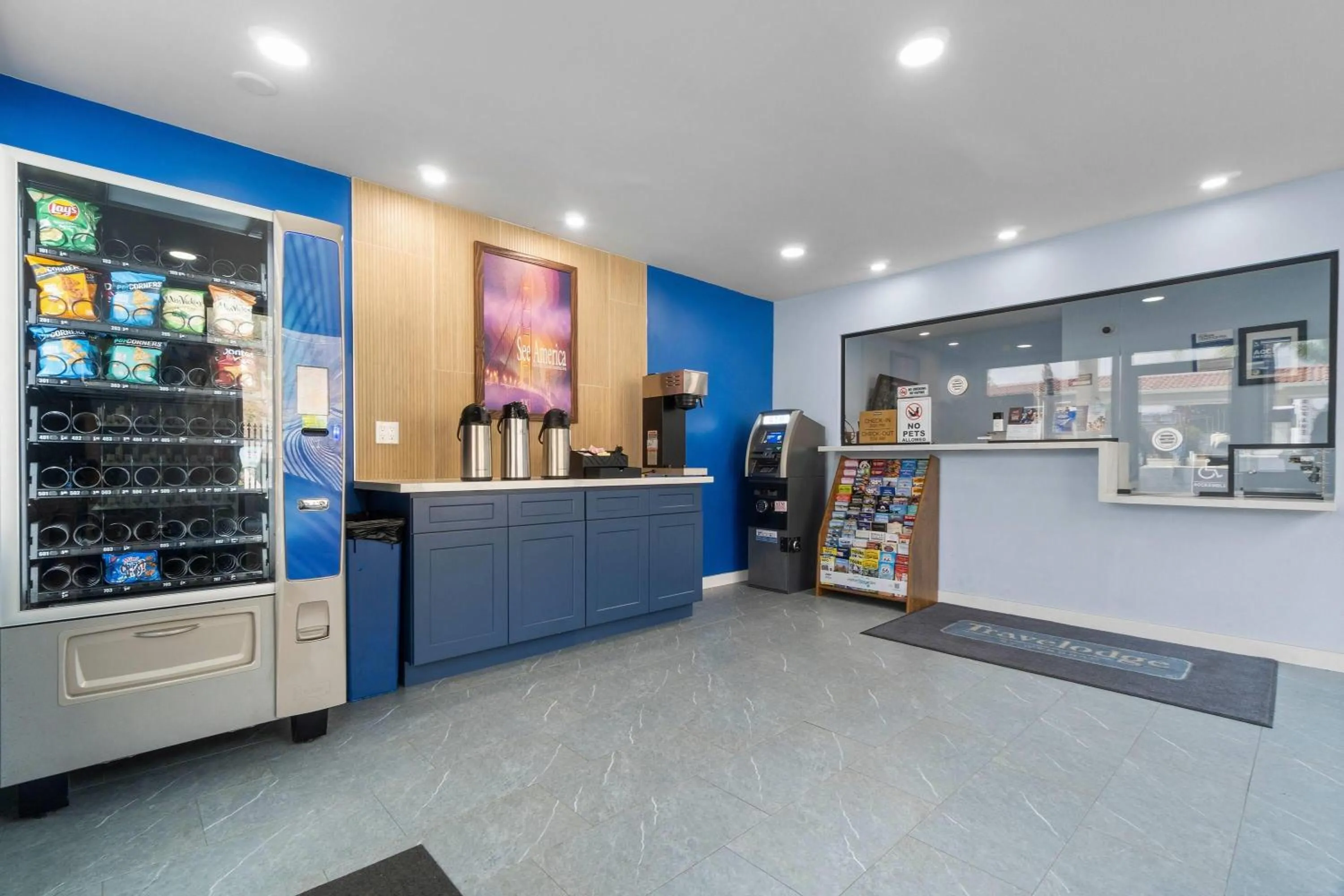 Lobby or reception in Travelodge by Wyndham Fairplex Pomona