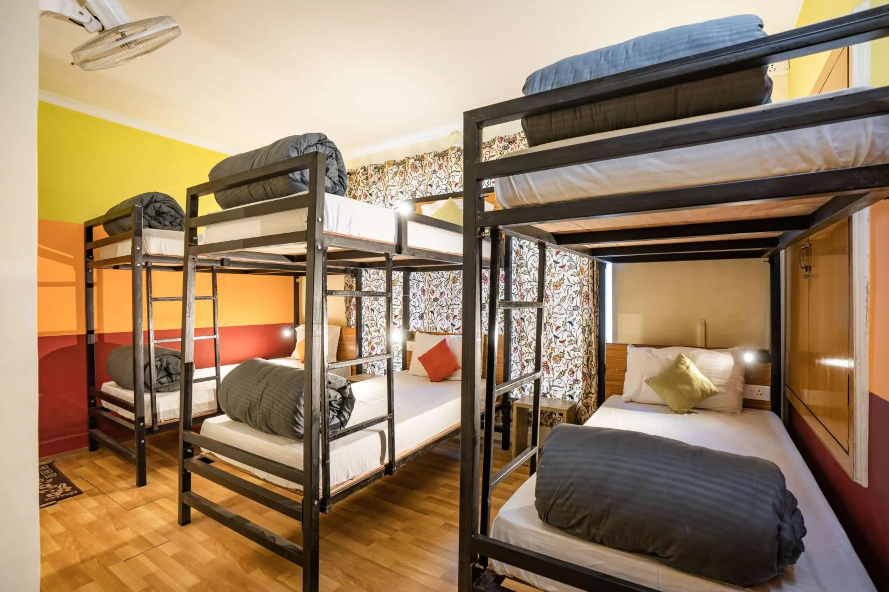 Bed in Zostel Srinagar