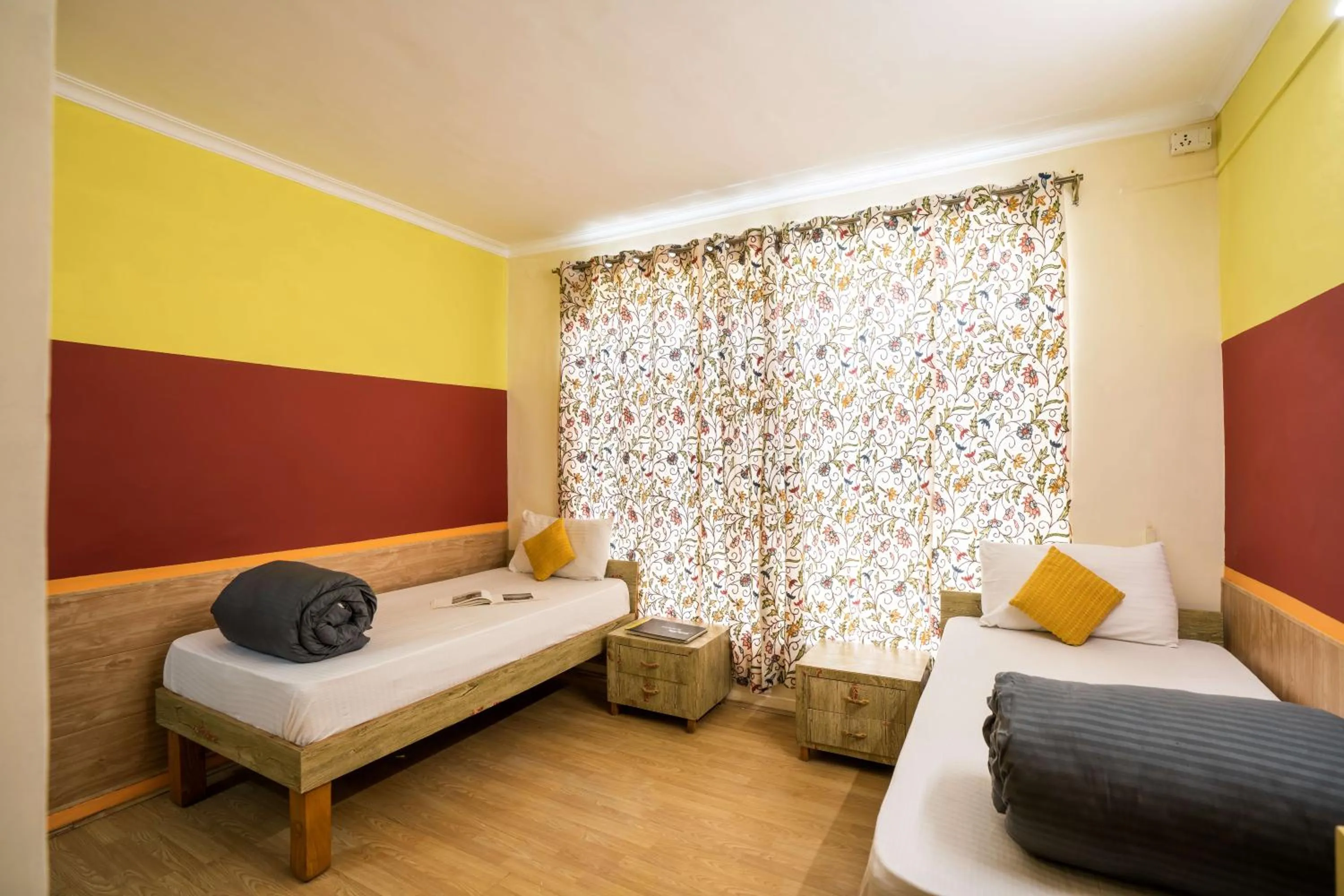 Bed in Zostel Srinagar