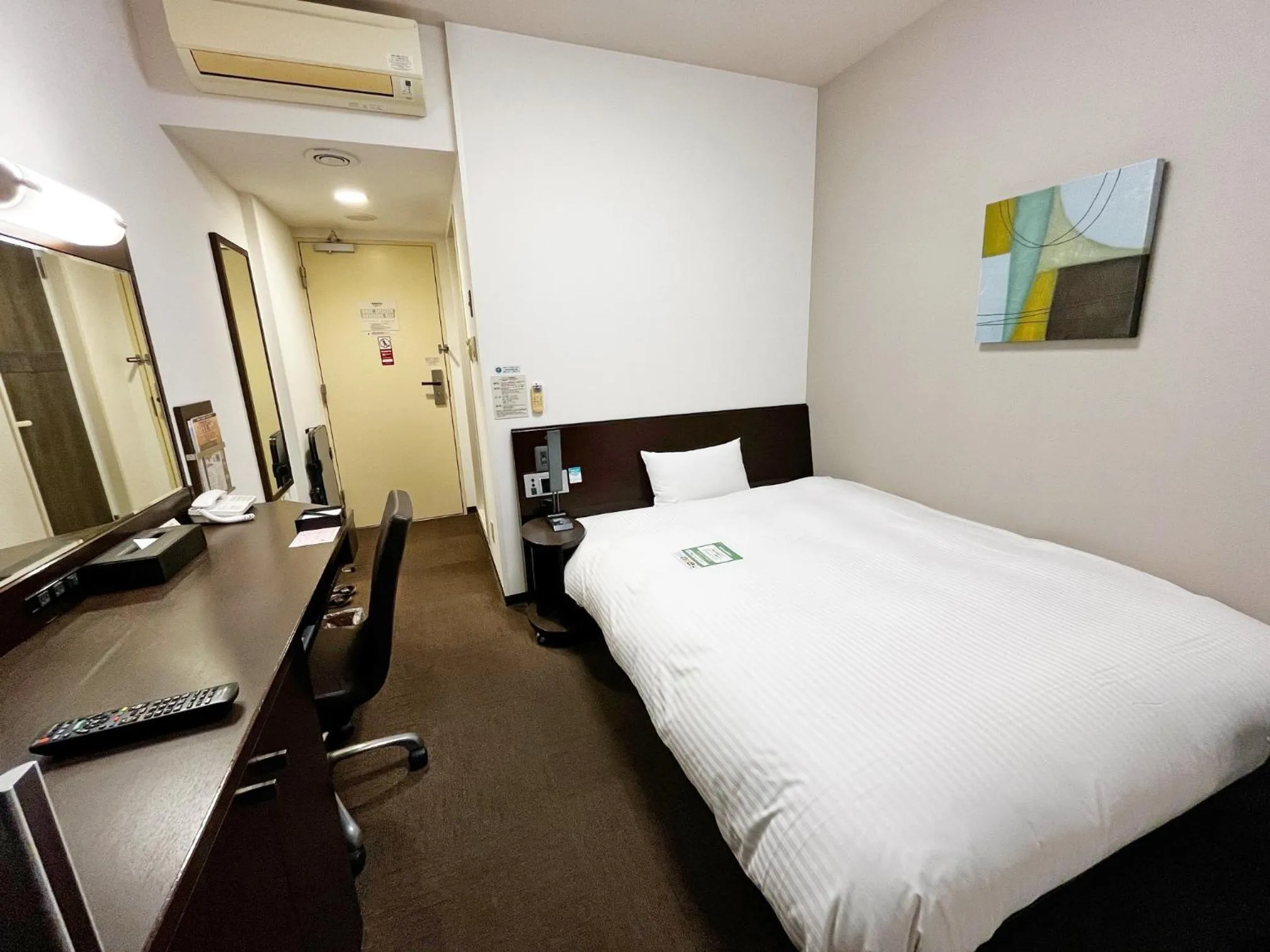 Photo of the whole room, Bed in Hotel Route-Inn Hikone