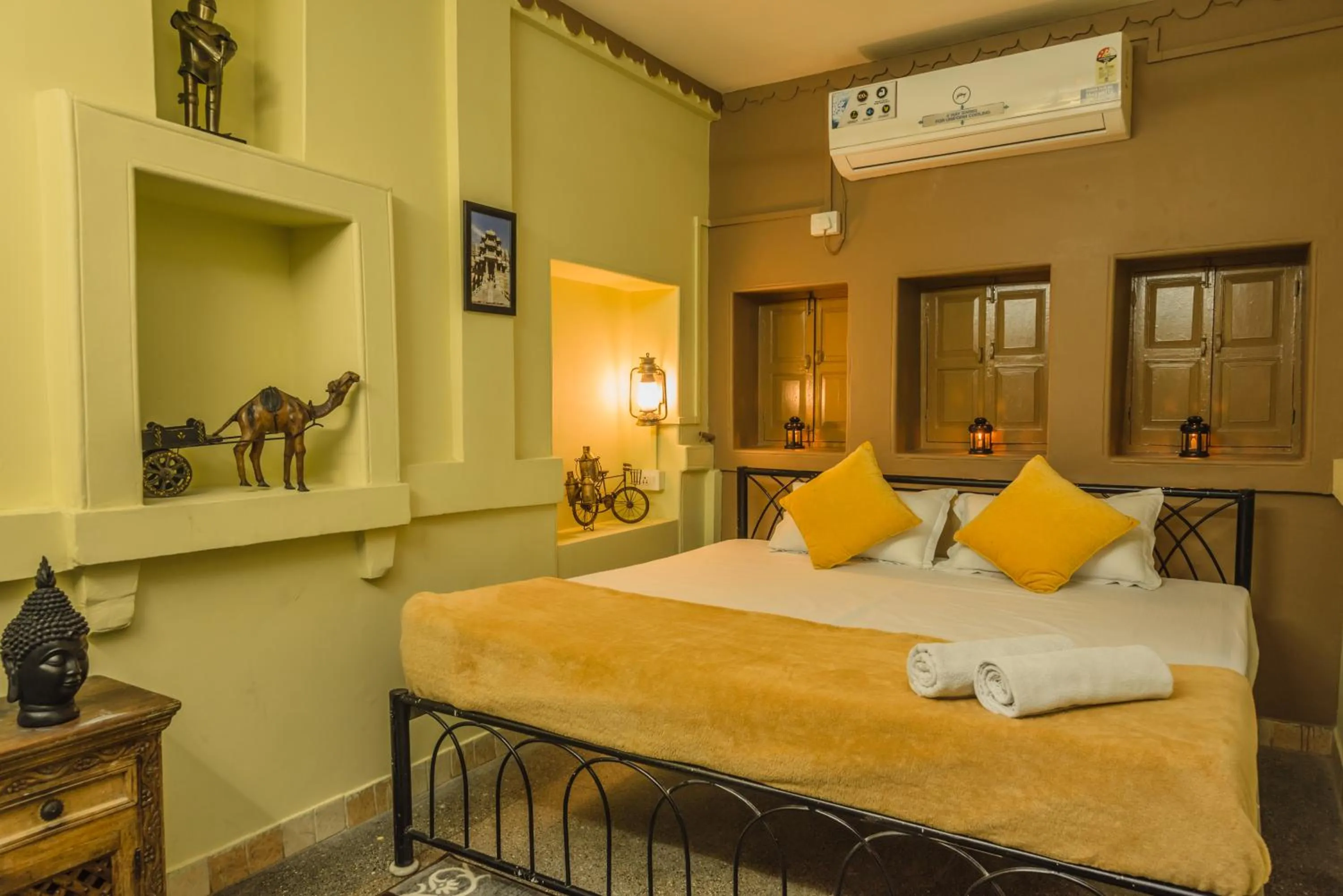 Bedroom, Bed in Zostel Jodhpur, Clock Tower